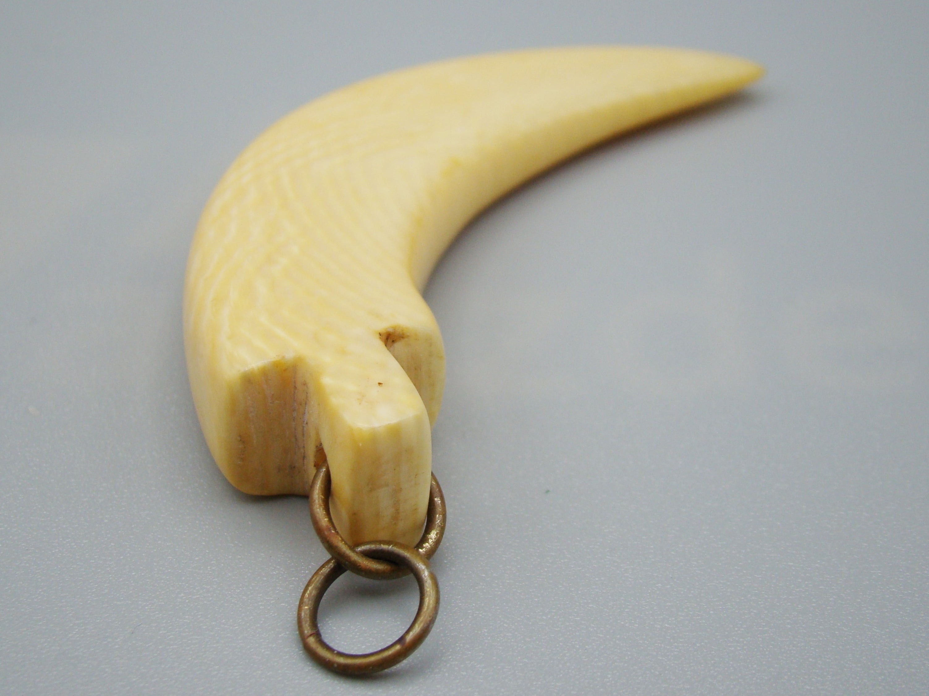 Antique Ivory, Natural Ivory, Mediterranean Ivory, handcarved Ivory, Asien Ivory, Elephant Ivory, Ivory Chain, Ivory Pendant