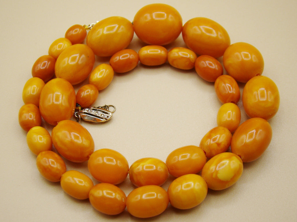baltic amber, amber, antique, amber beads, egg Yolk, amber chain, Rosary beads, مسبحة, Masbaha, Muslim prayer beads حبيت الدورة ,العنبر الهندى