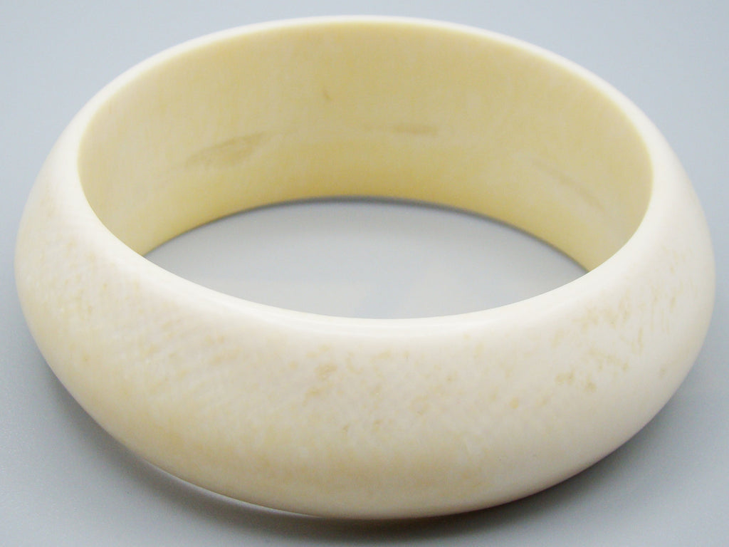 Antique Ivory, Natural Ivory, Ivory Bracelet, Mediterranean Ivory, handcarved Ivory, Asien Ivory, Elephant Ivory