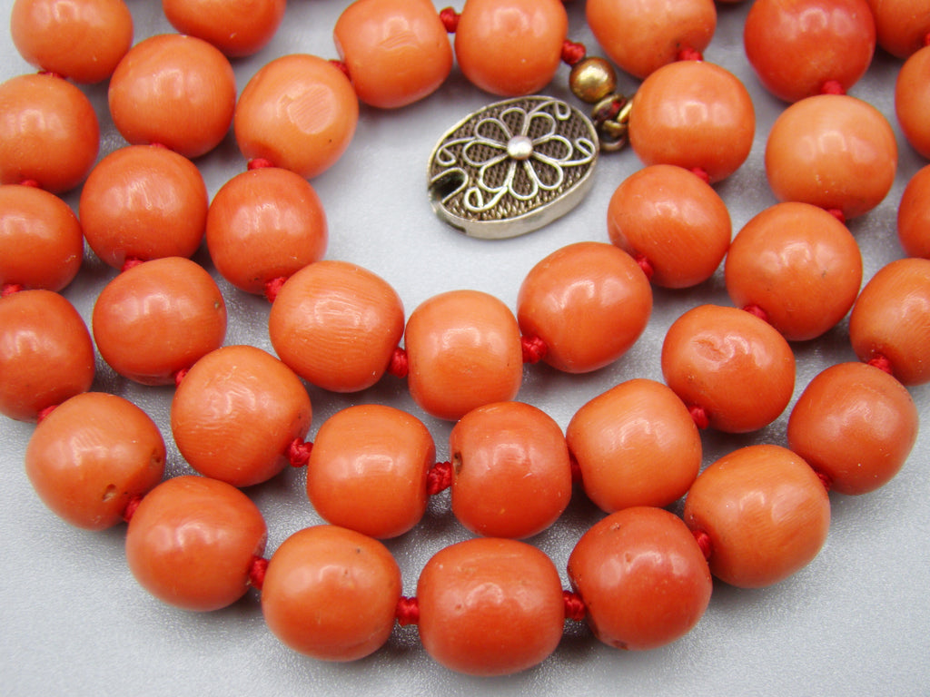 antique coral, natural coral, undyed coral, dark red coral, blood red coral, Italian coral, pacific coral, Sardinian Coral, Coral beads, Coral Rosary beads, Coral chain, Coral necklace, sea coral, Mediterranean coral, 2 strand chain, Mediterranean red beads