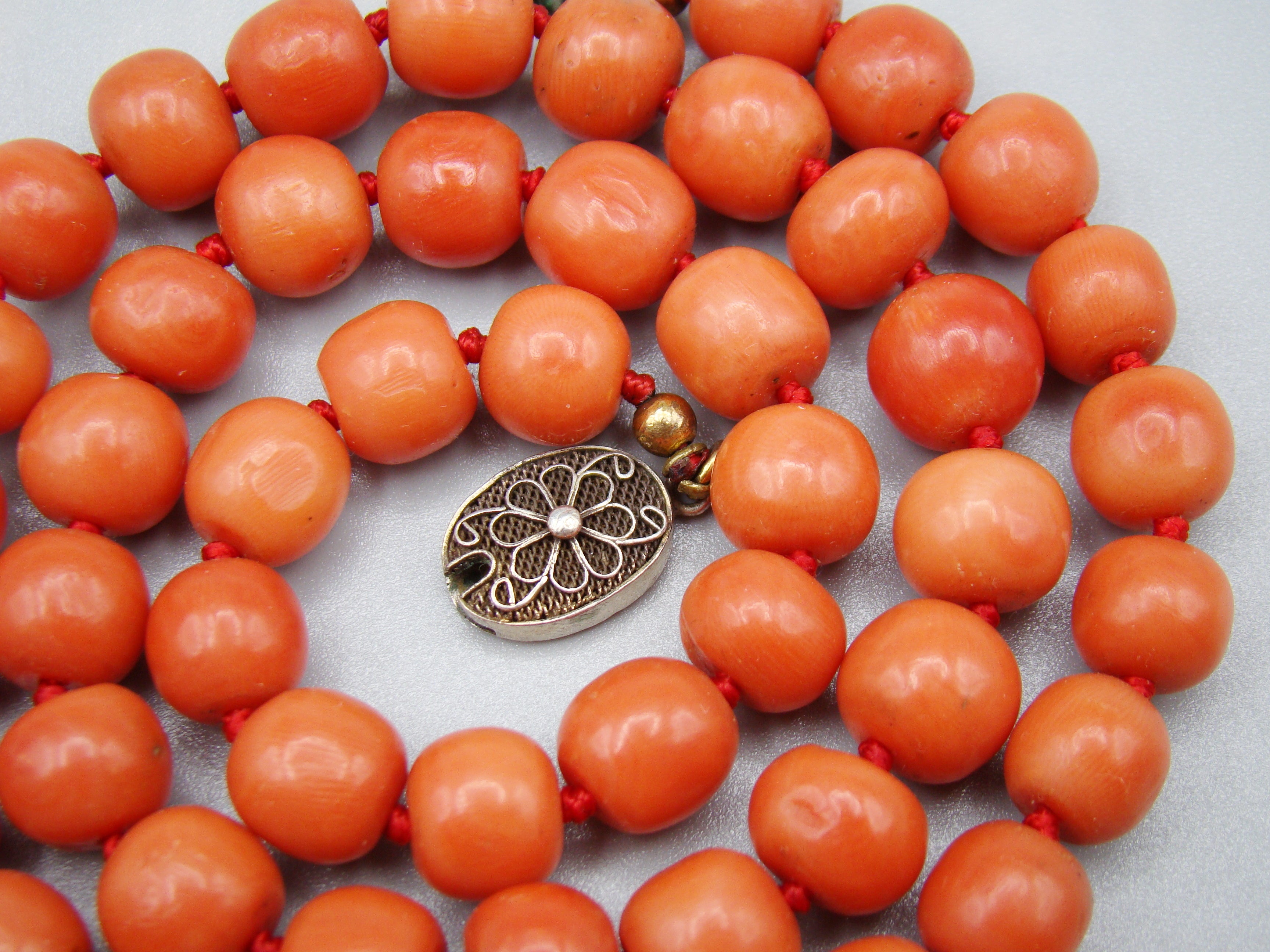 antique coral, natural coral, undyed coral, dark red coral, blood red coral, Italian coral, pacific coral, Sardinian Coral, Coral beads, Coral Rosary beads, Coral chain, Coral necklace, sea coral, Mediterranean coral, 2 strand chain, Mediterranean red beads