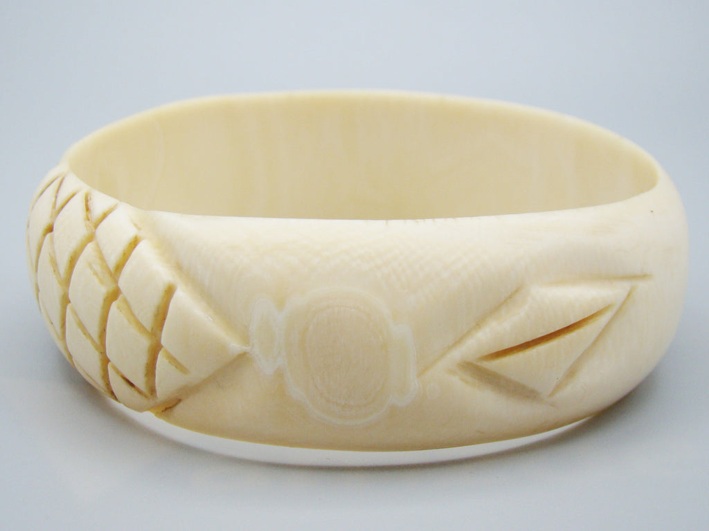 Antique Ivory, Natural Ivory, Ivory Bracelet, Mediterranean Ivory, handcarved Ivory, Asien Ivory, Elephant Ivory