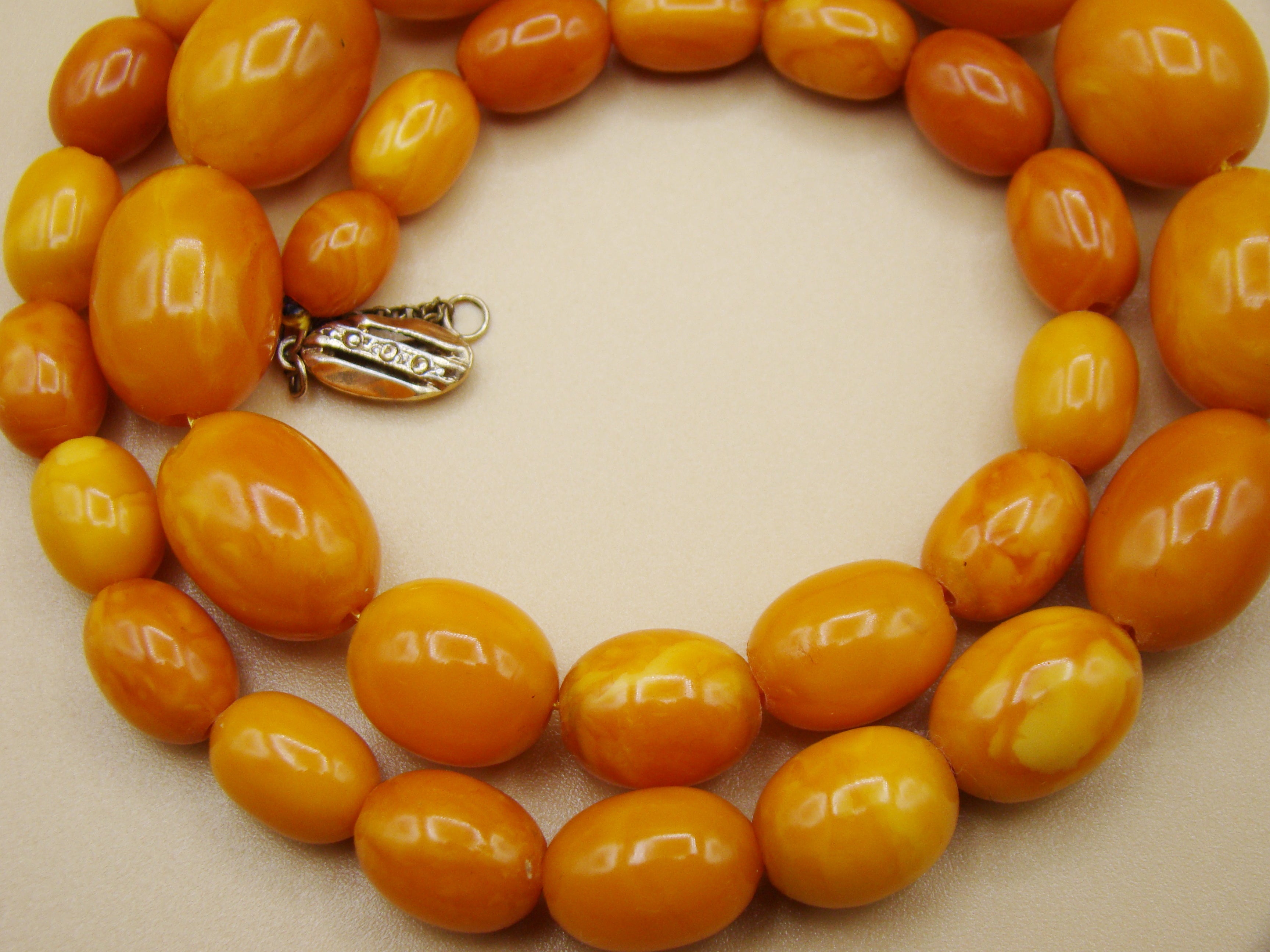 baltic amber, amber, antique, amber beads, egg Yolk, amber chain, Rosary beads, مسبحة, Masbaha, Muslim prayer beads حبيت الدورة ,العنبر الهندى