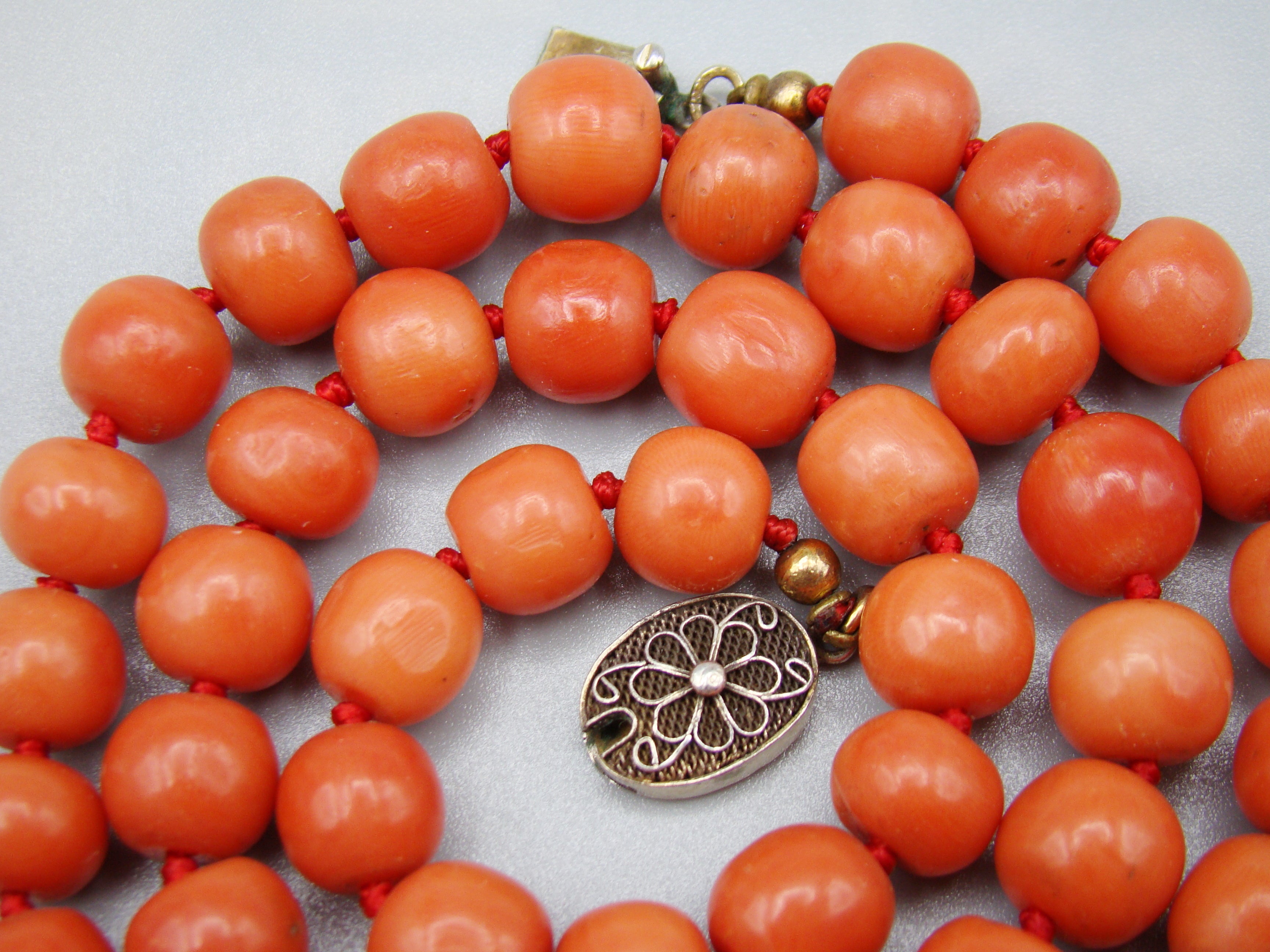antique coral, natural coral, undyed coral, dark red coral, blood red coral, Italian coral, pacific coral, Sardinian Coral, Coral beads, Coral Rosary beads, Coral chain, Coral necklace, sea coral, Mediterranean coral, 2 strand chain, Mediterranean red beads