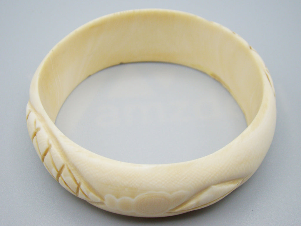 Antique Ivory, Natural Ivory, Ivory Bracelet, Mediterranean Ivory, handcarved Ivory, Asien Ivory, Elephant Ivory