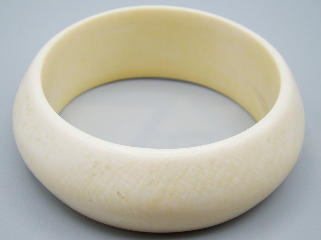 Antique Ivory, Natural Ivory, Ivory Bracelet, Mediterranean Ivory, handcarved Ivory, Asien Ivory, Elephant Ivory