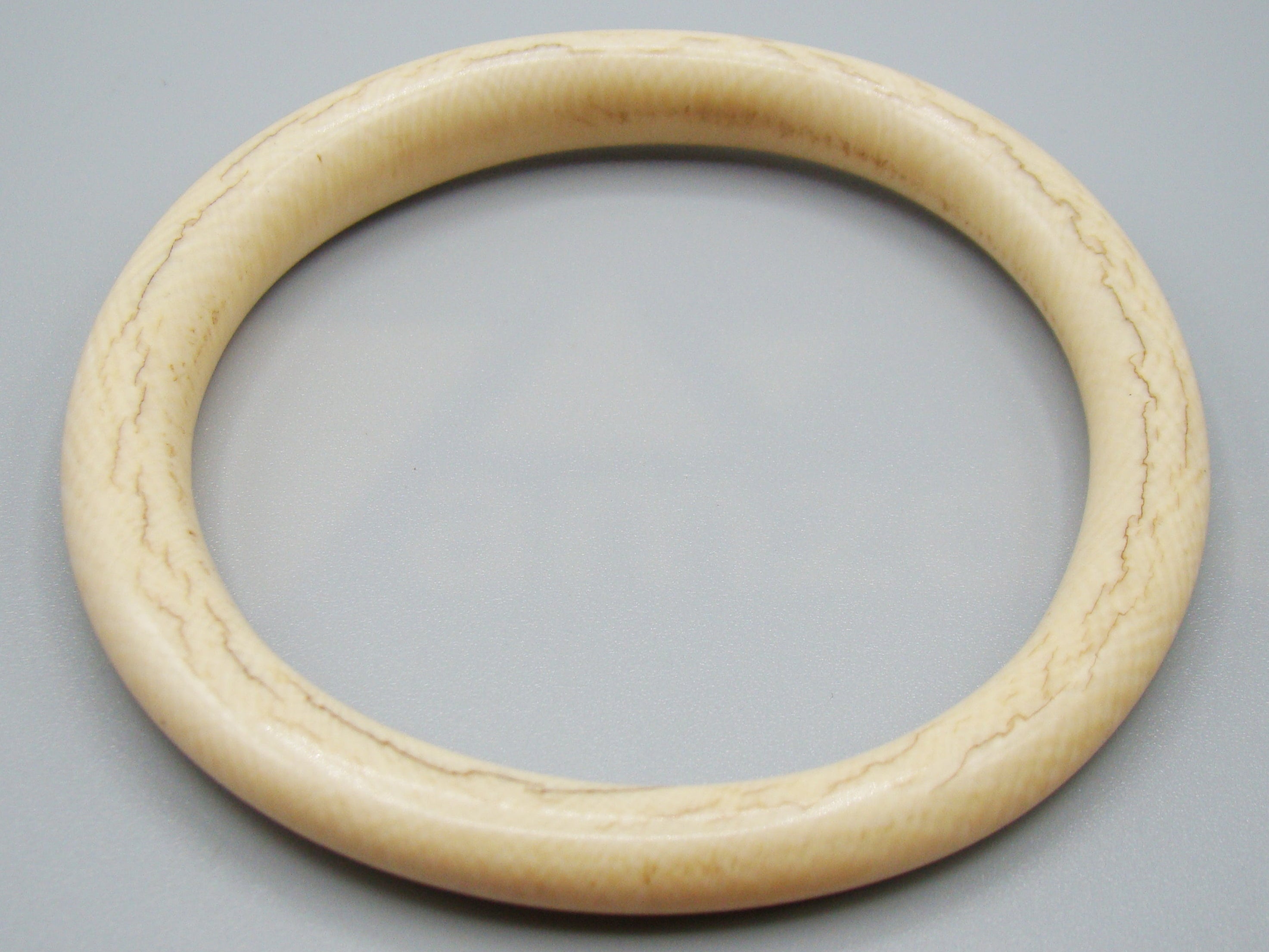 Antique Ivory, Natural Ivory, Ivory Bracelet, Mediterranean Ivory, handcarved Ivory, Asien Ivory, Elephant Ivory