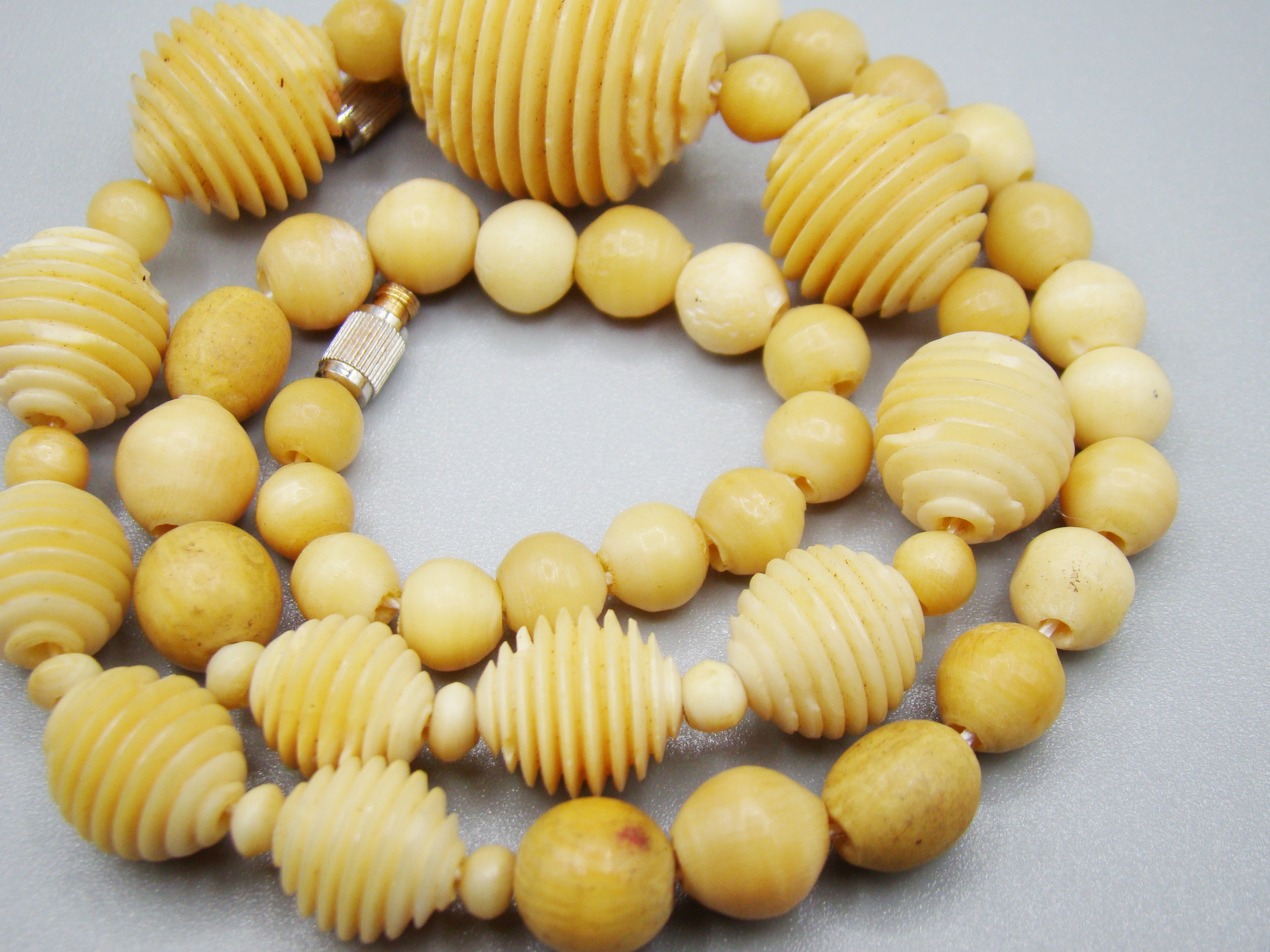 Antique Ivory, Natural Ivory, Ivory Necklace, Mediterranean Ivory, handcarved Ivory, Asien Ivory, Elephant Ivory, Ivory Chain