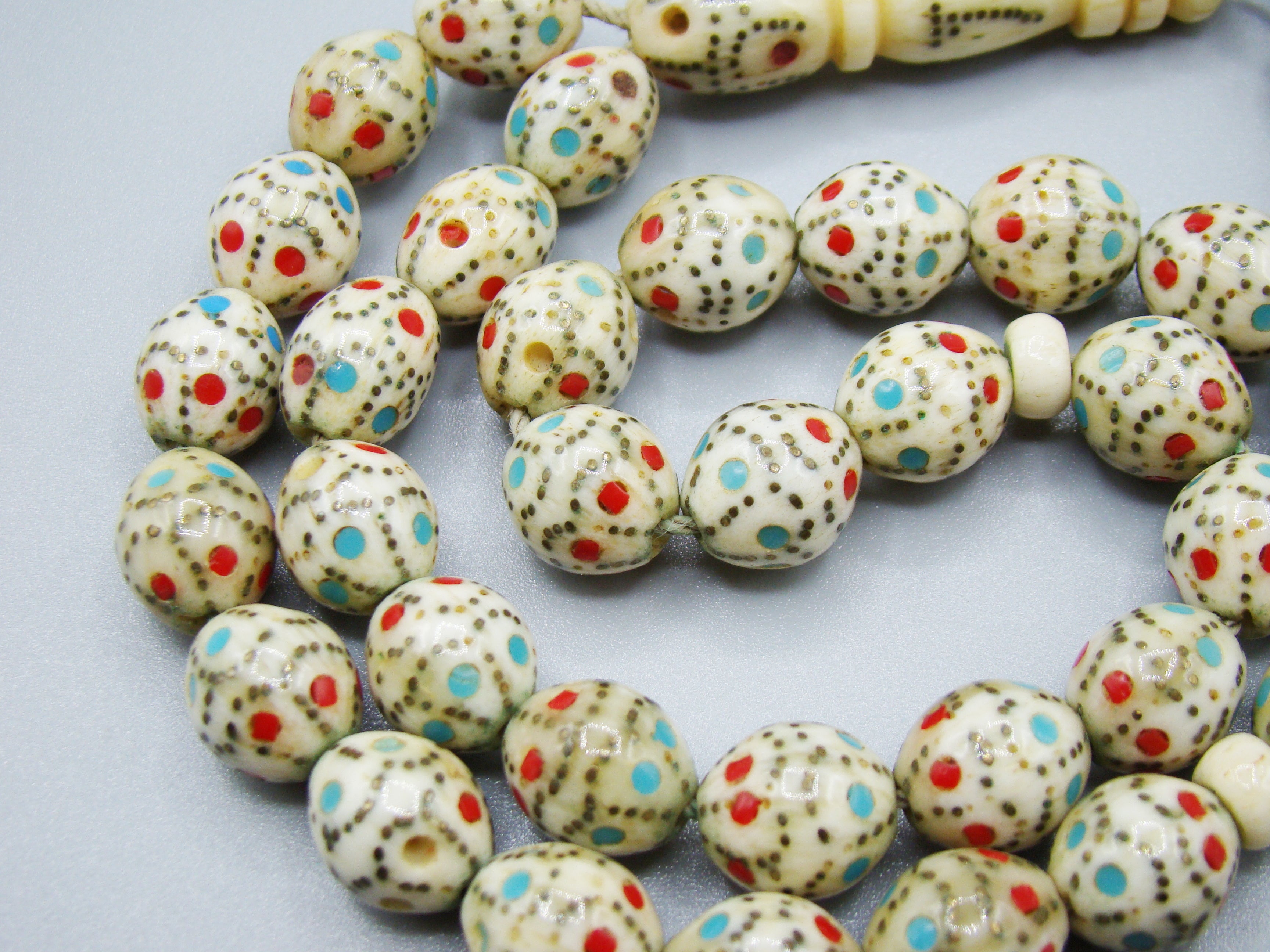 Antique Ivory, Natural Ivory, Mediterranean Ivory, handcarved Ivory, Asien Ivory, Elephant Ivory, Ivory Chain, Ivory necklace, Ivory Rosary, Rosary beads, مسبحة, Masbaha, Muslim prayer beads, Sterling Silver