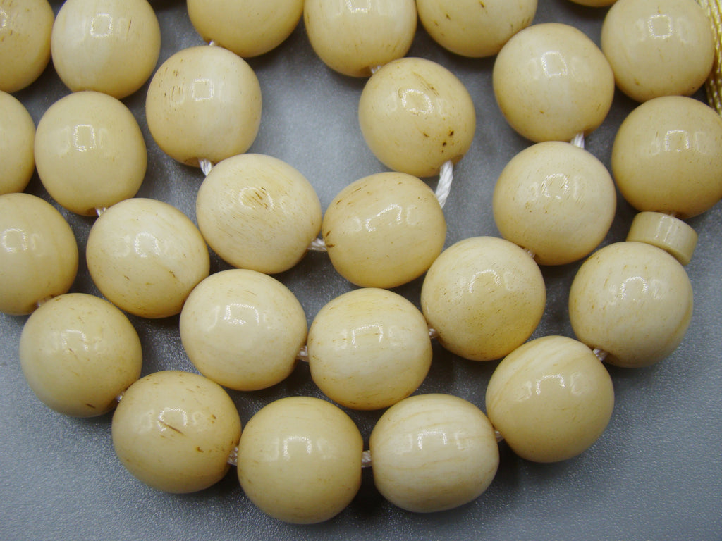 Antique Bone, Natural Bone, Animal bone, Bone necklace, Mediterranean bone, handcarved bone, Asien bone