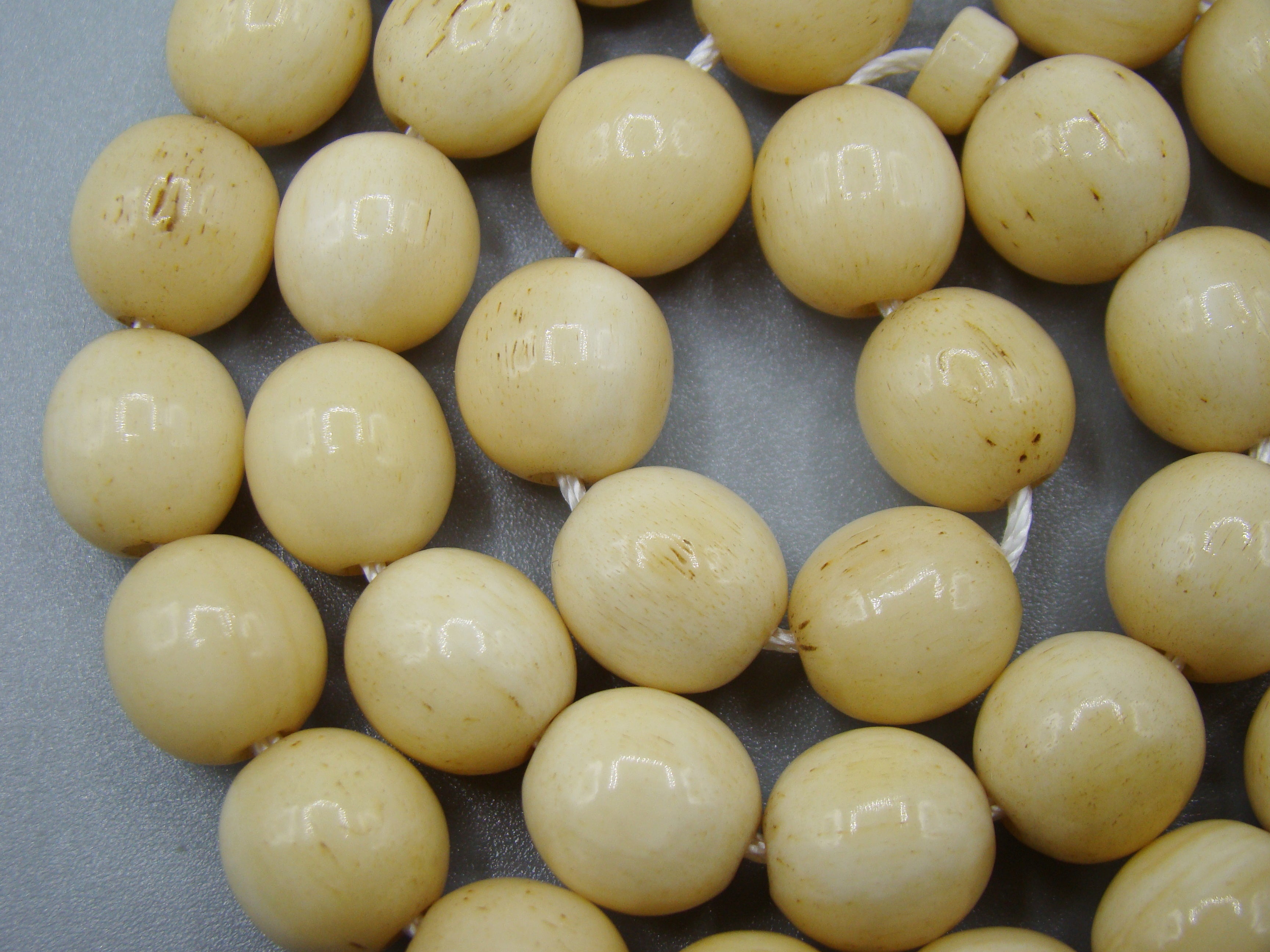 Antique Bone, Natural Bone, Animal bone, Bone necklace, Mediterranean bone, handcarved bone, Asien bone