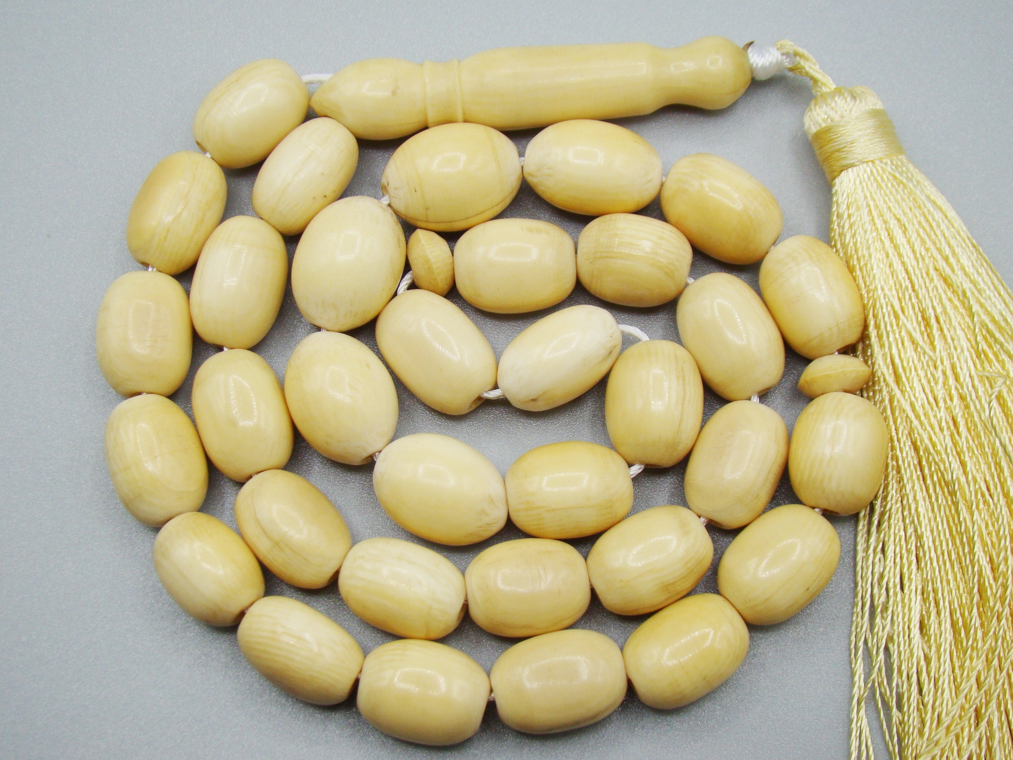 Antique Ivory, Natural Ivory, Mediterranean Ivory, handcarved Ivory, Asien Ivory, Elephant Ivory, Ivory Chain, Ivory necklace, Ivory Rosary, Rosary beads, مسبحة, Masbaha, Muslim prayer beads, Sterling Silver