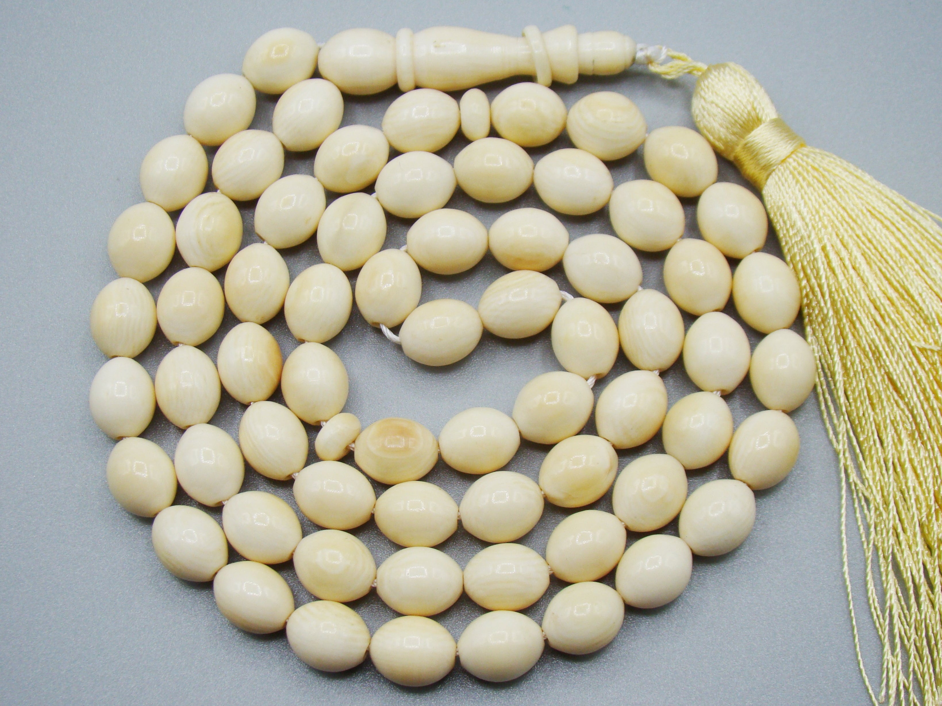 Antique Ivory, Natural Ivory, Mediterranean Ivory, handcarved Ivory, Asien Ivory, Elephant Ivory, Ivory Chain, Ivory necklace, Ivory Rosary, Rosary beads, مسبحة, Masbaha, Muslim prayer beads, Sterling Silver