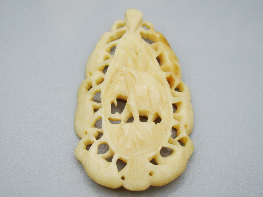 Antique Natural Bone Pendant - Kingdom of Antique Arts