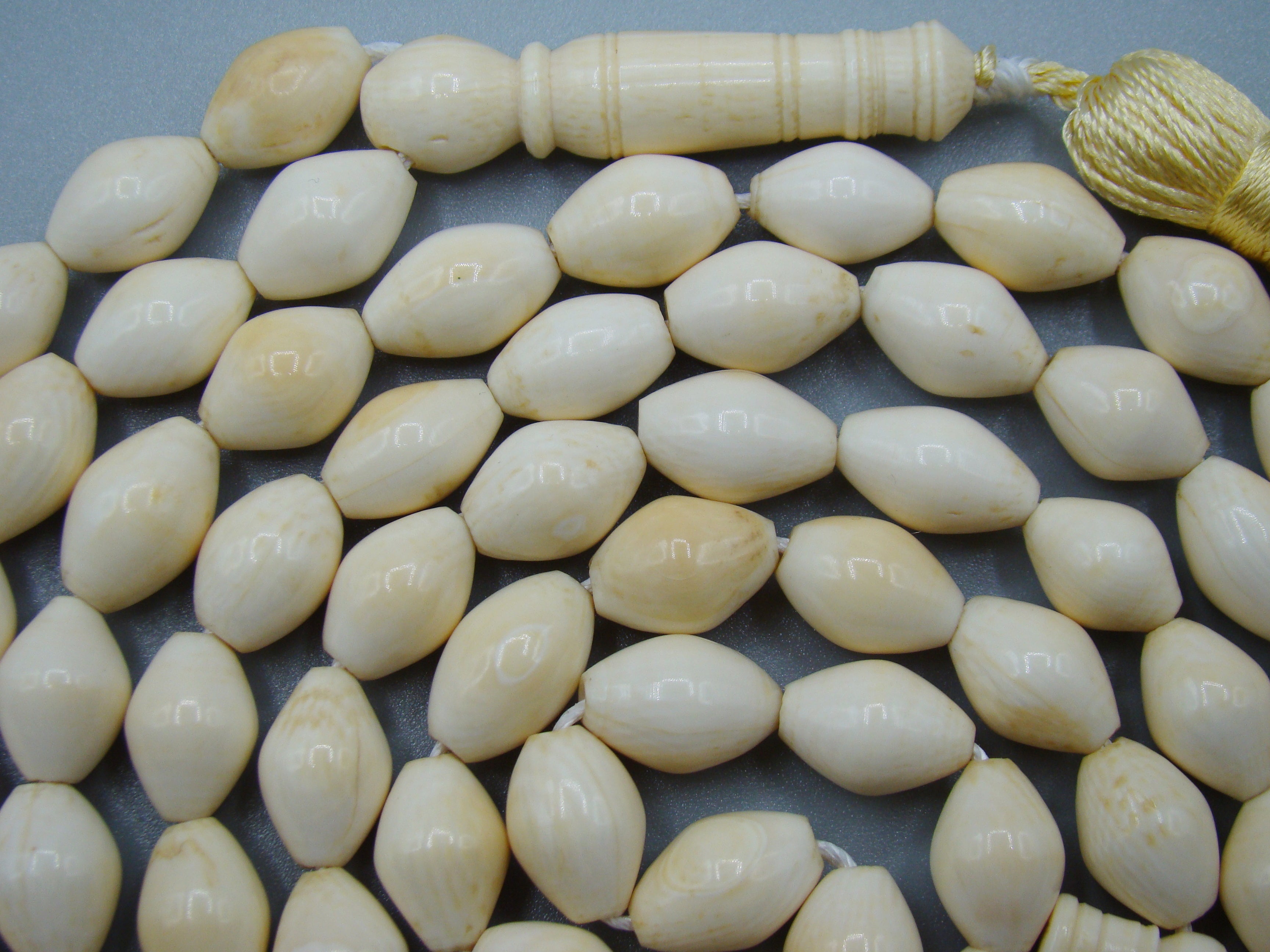 Antique Ivory, Natural Ivory, Mediterranean Ivory, handcarved Ivory, Asien Ivory, Elephant Ivory, Ivory Chain, Ivory necklace, Ivory Rosary, Rosary beads,  مسبحة, Masbaha, Muslim prayer beads, Sterling Silver