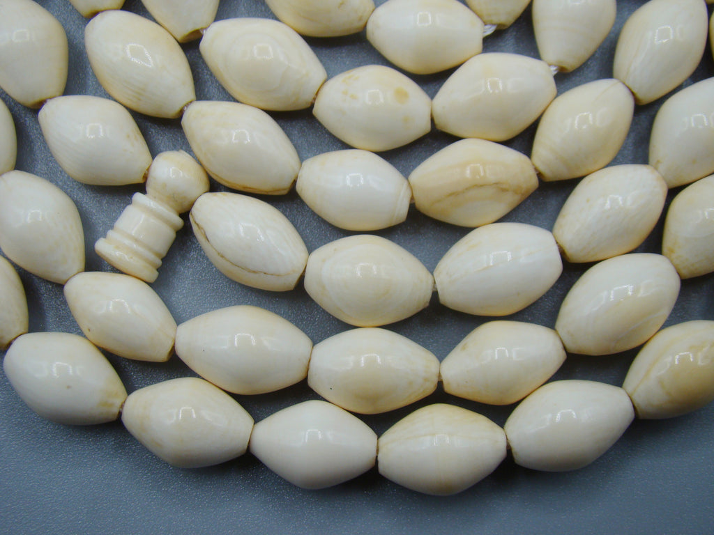 Antique Ivory, Natural Ivory, Mediterranean Ivory, handcarved Ivory, Asien Ivory, Elephant Ivory, Ivory Chain, Ivory necklace, Ivory Rosary, Rosary beads,  مسبحة, Masbaha, Muslim prayer beads, Sterling Silver