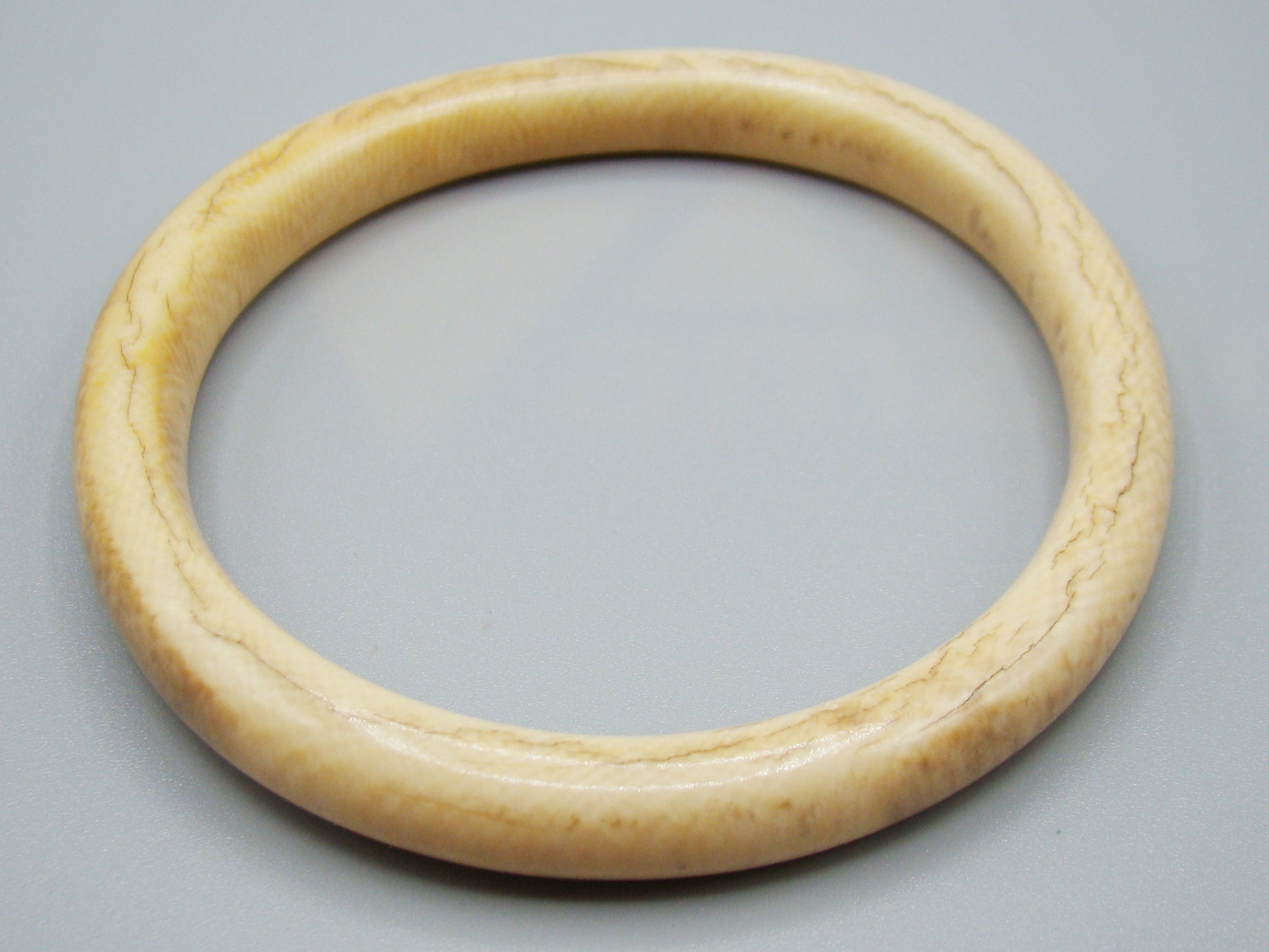 Antique Ivory, Natural Ivory, Ivory Bracelet, Mediterranean Ivory, handcarved Ivory, Asien Ivory, Elephant Ivory