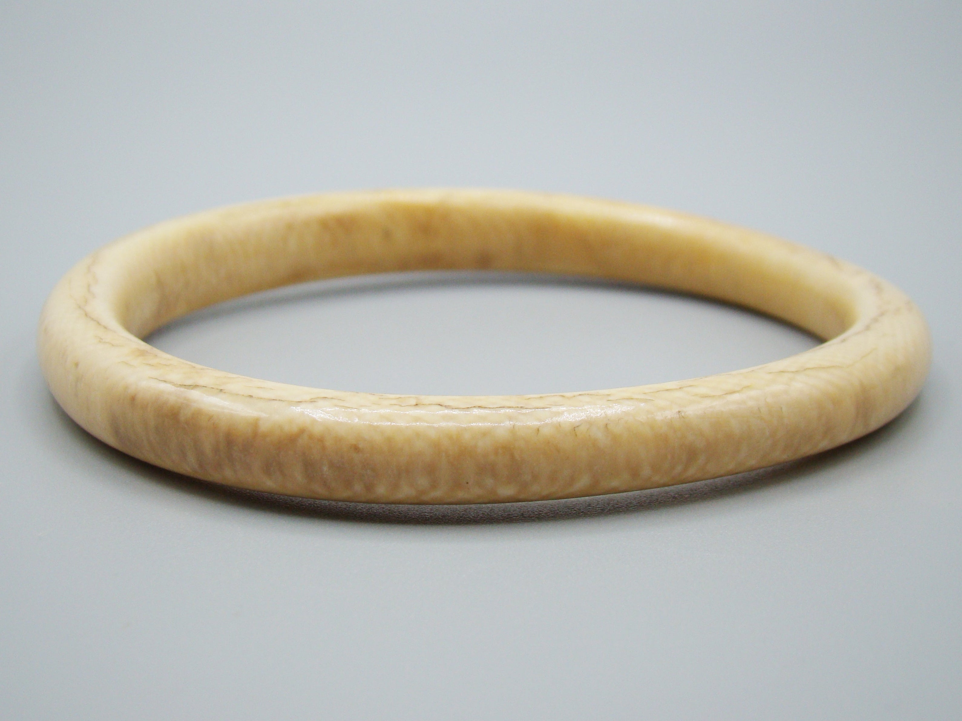 Antique Ivory, Natural Ivory, Ivory Bracelet, Mediterranean Ivory, handcarved Ivory, Asien Ivory, Elephant Ivory