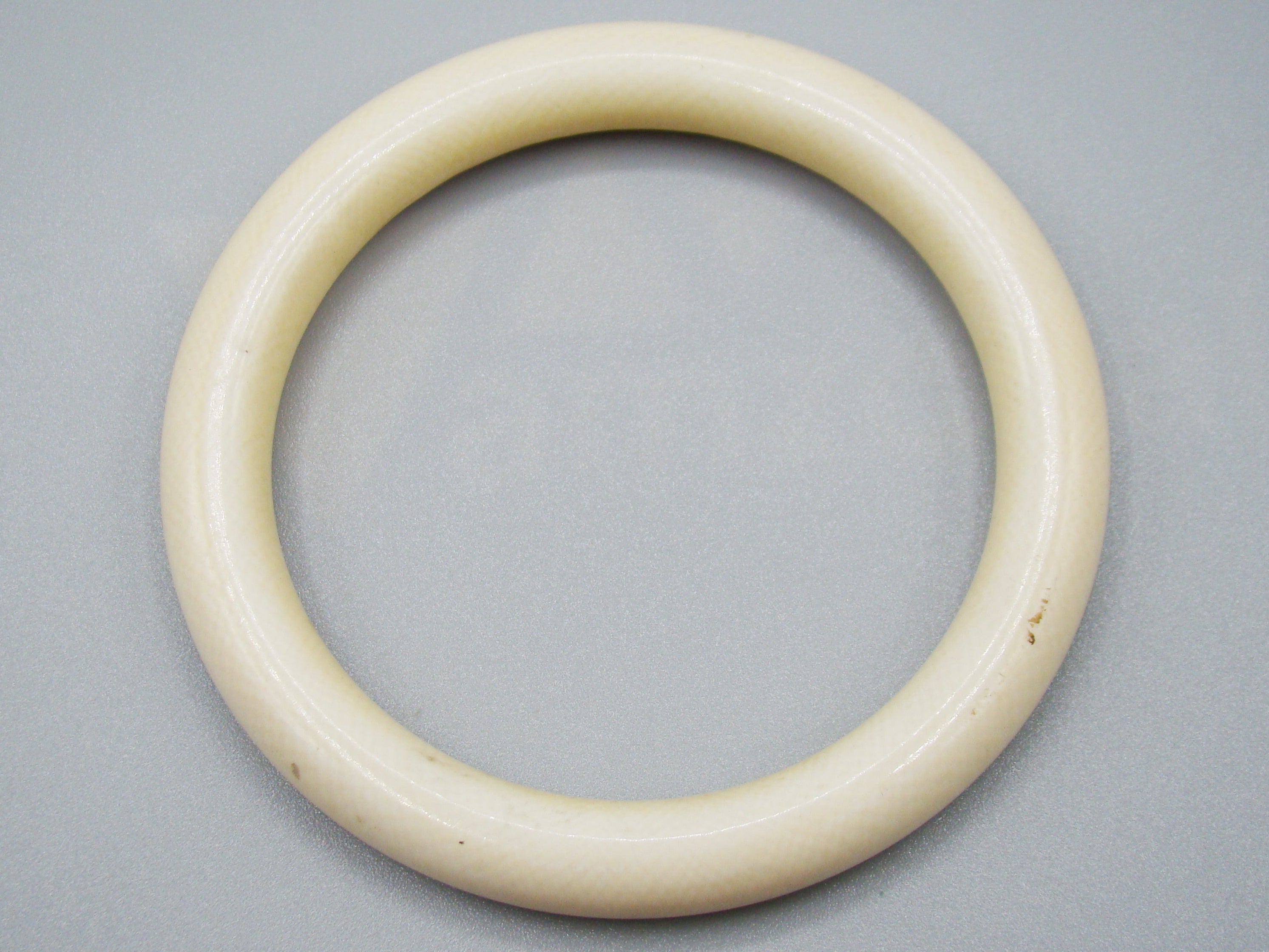 Antique Ivory, Natural Ivory, Ivory Bracelet, Mediterranean Ivory, handcarved Ivory, Asien Ivory, Elephant Ivory