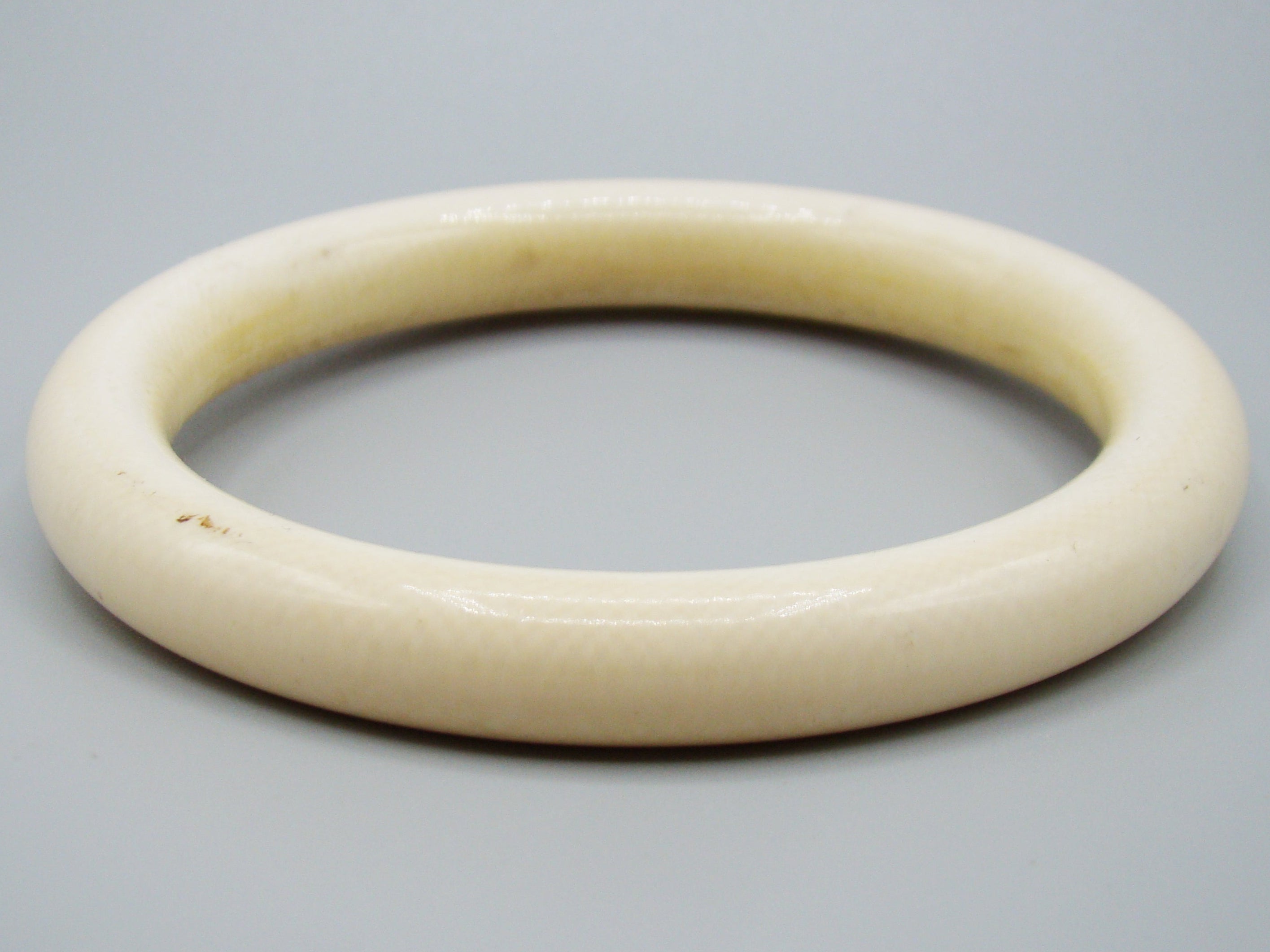 Antique Ivory, Natural Ivory, Ivory Bracelet, Mediterranean Ivory, handcarved Ivory, Asien Ivory, Elephant Ivory