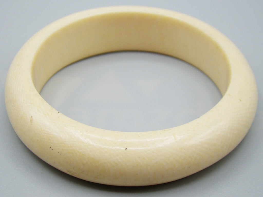 Antique Ivory, Natural Ivory, Ivory Bracelet, Mediterranean Ivory, handcarved Ivory, Asien Ivory, Elephant Ivory