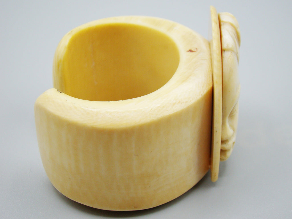 Antique Ivory, Natural Ivory, Ivory Bracelet, Mediterranean Ivory, handcarved Ivory, Asien Ivory, Elephant Ivory