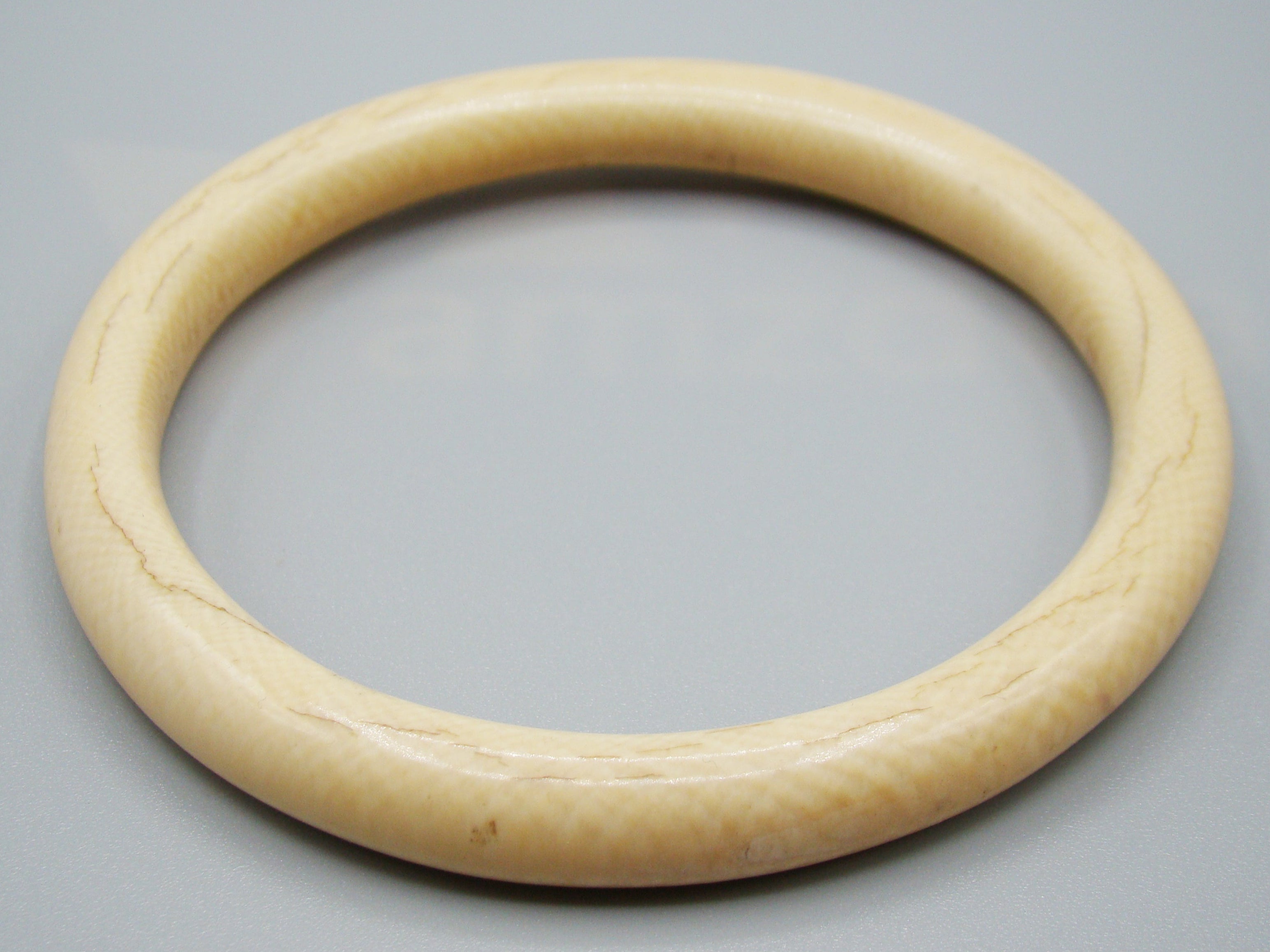 Antique Ivory, Natural Ivory, Ivory Bracelet, Mediterranean Ivory, handcarved Ivory, Asien Ivory, Elephant Ivory