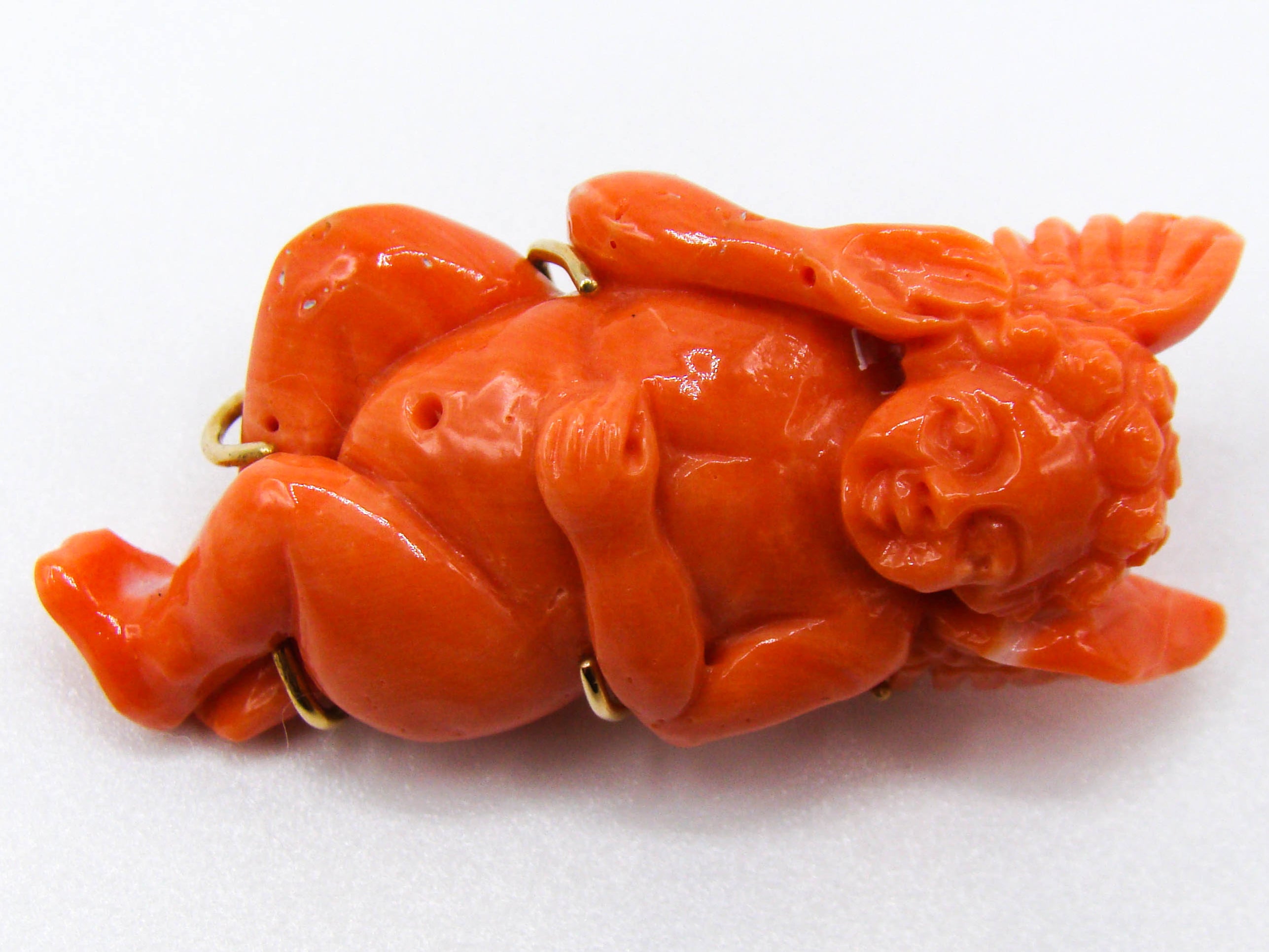 antique coral, natural coral, undyed coral, dark orange coral, Italian coral, pacific coral, Sardinian Coral, sea coral, Mediterranean coral, Mediterranean orange, handcarved coral, orange coral, 21 karat gold, coral brooch