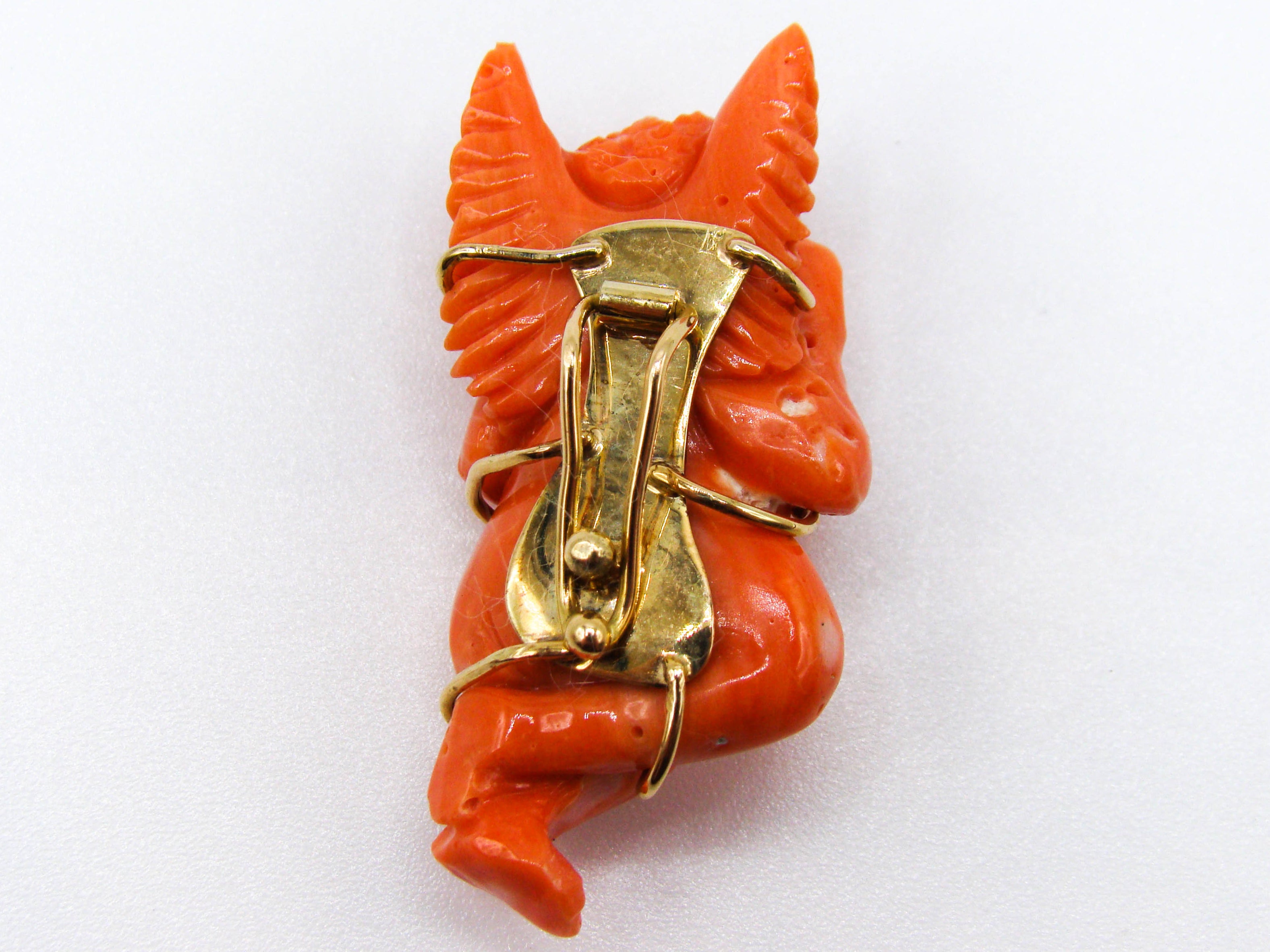 antique coral, natural coral, undyed coral, dark orange coral, Italian coral, pacific coral, Sardinian Coral, sea coral, Mediterranean coral, Mediterranean orange, handcarved coral, orange coral, 21 karat gold, coral brooch