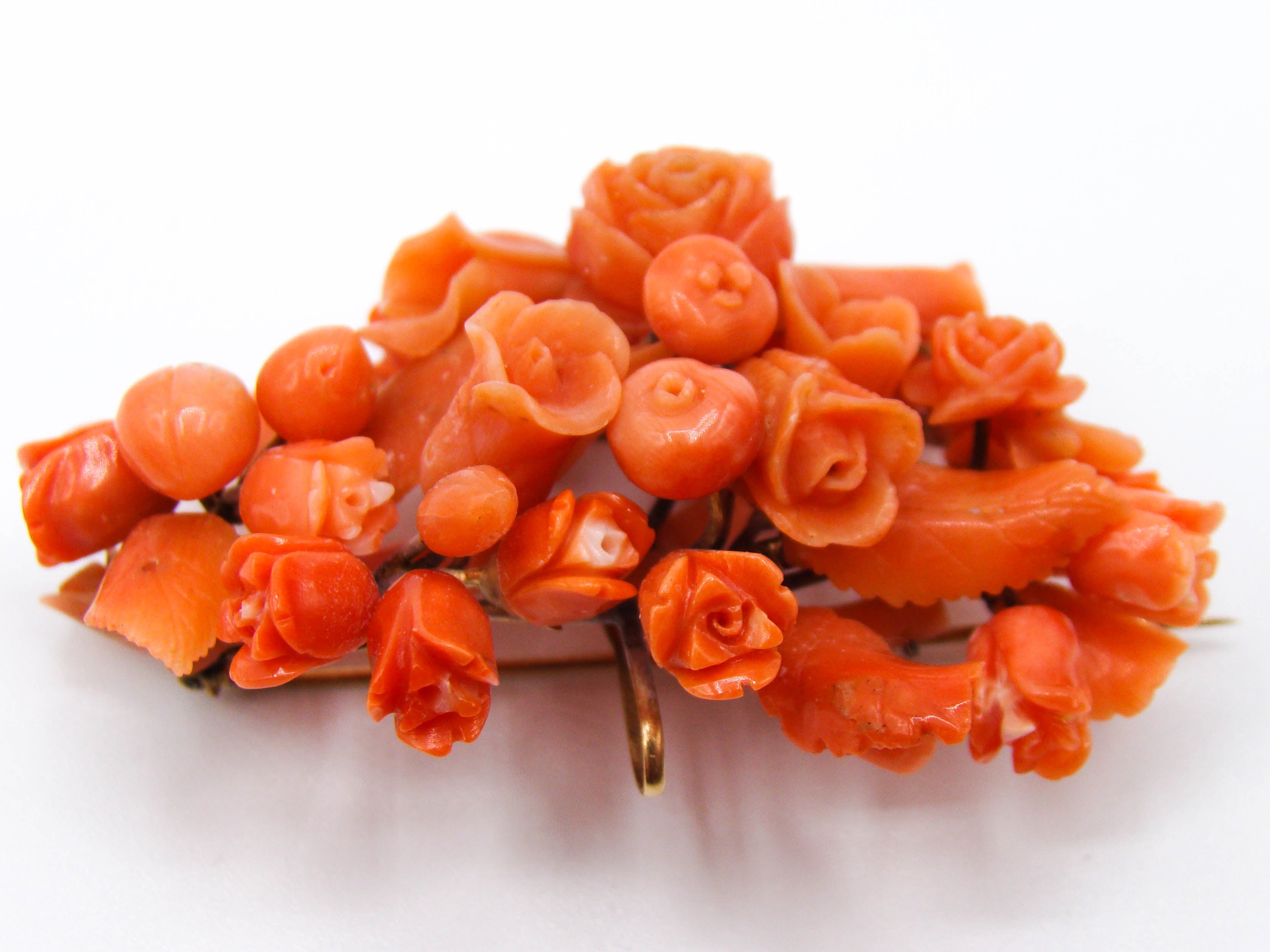 antique coral, natural coral, undyed coral, salmon coral, Italian coral, pacific coral, Sardinian Coral, sea coral, Mediterranean coral, Mediterranean brooch, Mediterranean salmon, handcarved coral, coral brooch, 14 karat gold, salmon brooch