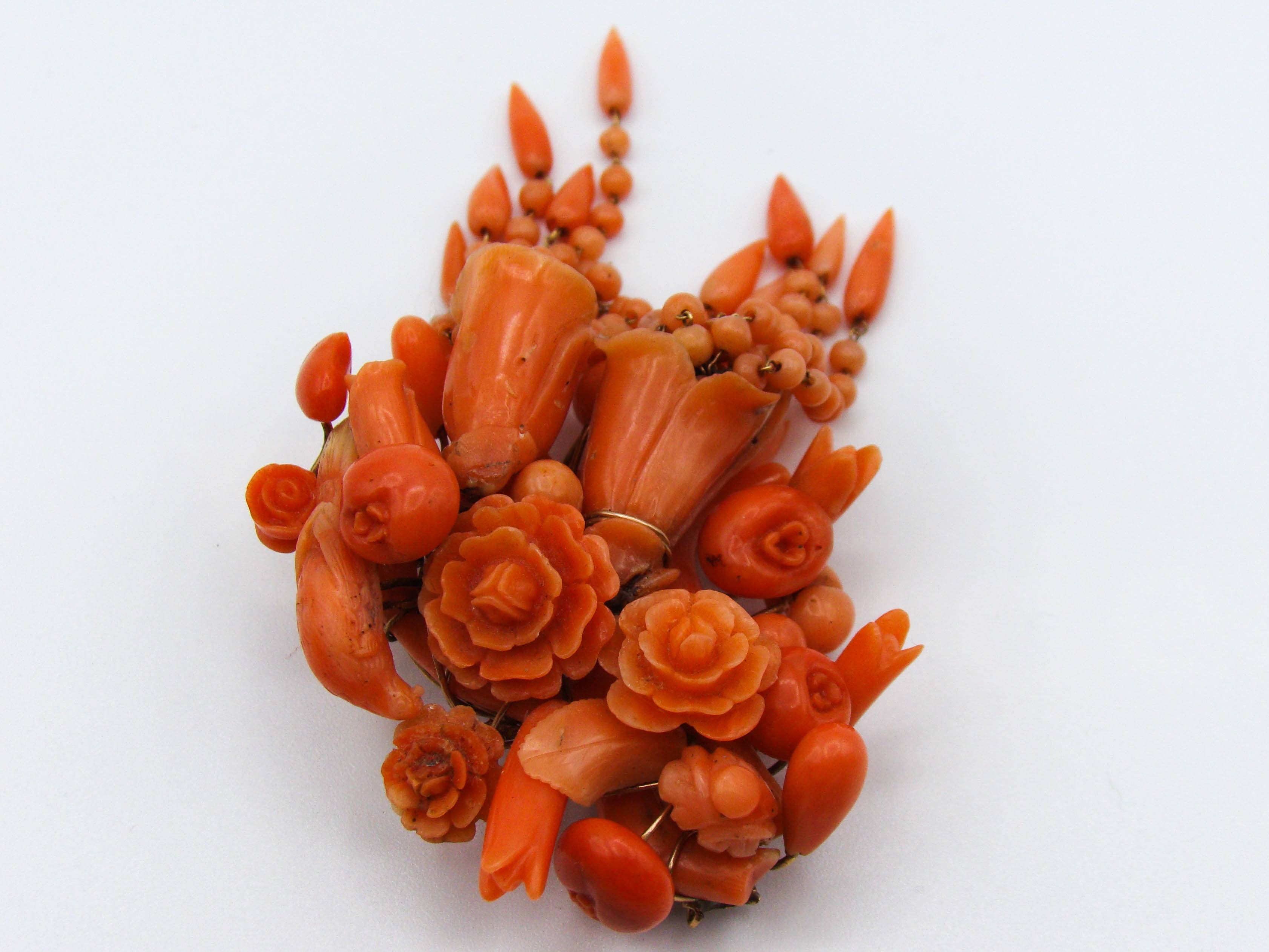 antique coral, natural coral, undyed coral, salmon coral, Italian coral, pacific coral, Sardinian Coral, sea coral, Mediterranean coral, Mediterranean brooch, Mediterranean salmon, handcarved coral, coral brooch, 14 karat gold, salmon brooch