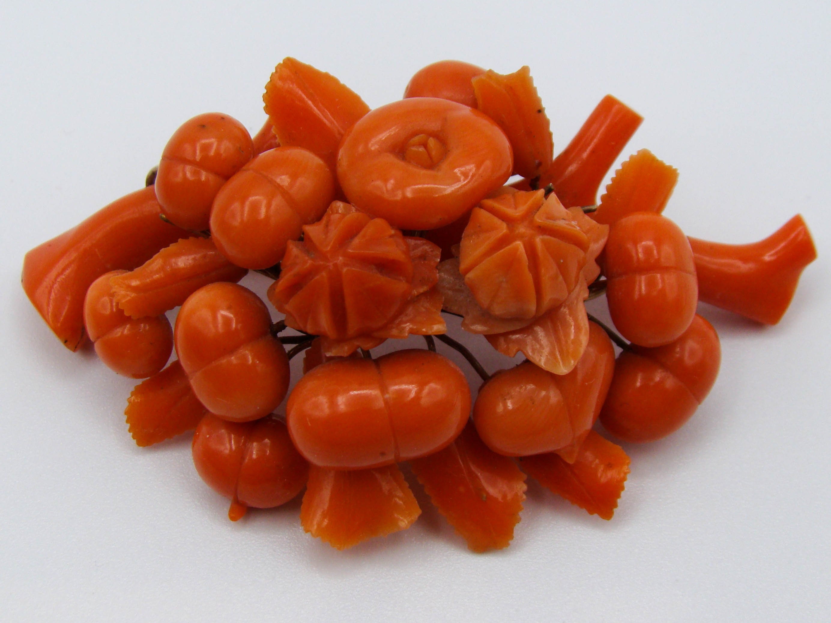antique coral, natural coral, undyed coral, dark orange coral, Italian coral, pacific coral, Sardinian Coral, sea coral, Mediterranean coral, Mediterranean brooch, Mediterranean orange, coral brooch, handcarved coral, 14 karat gold