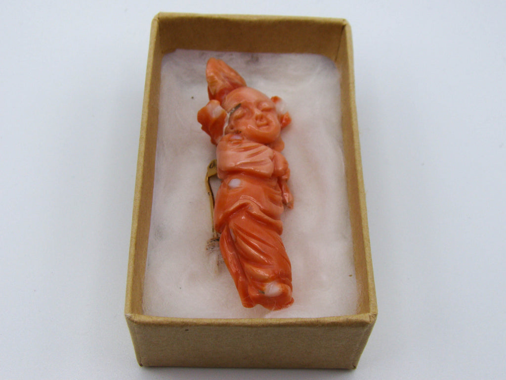 antique coral, natural coral, undyed coral, momo salmon coral, Italian coral, pacific coral, Sardinian Coral, sea coral, Mediterranean coral, Mediterranean brooch, coral brooch, Mediterranean momo coral, handcarved coral, momo coral, 14 karat Gold, salmon coral