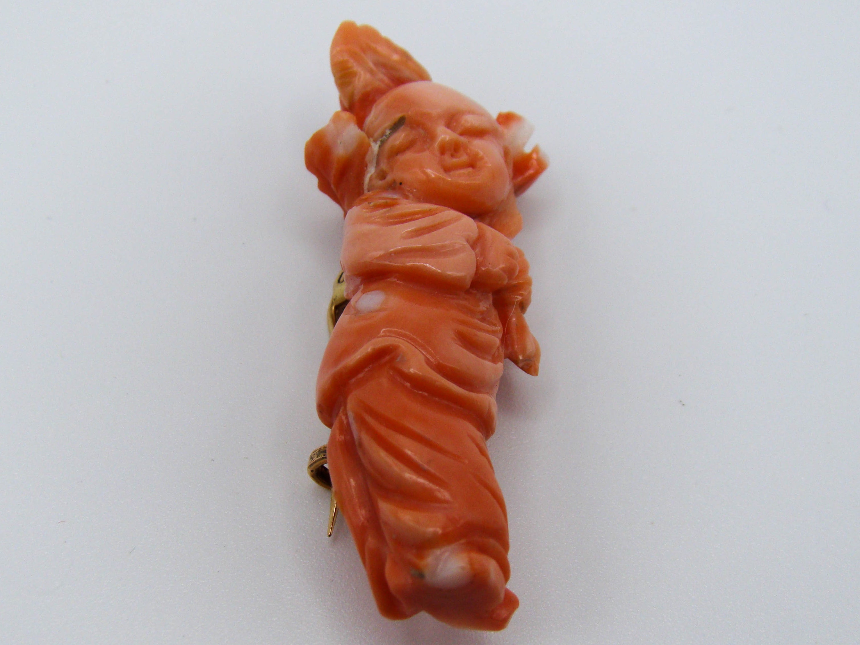 antique coral, natural coral, undyed coral, momo salmon coral, Italian coral, pacific coral, Sardinian Coral, sea coral, Mediterranean coral, Mediterranean brooch, coral brooch, Mediterranean momo coral, handcarved coral, momo coral, 14 karat Gold, salmon coral