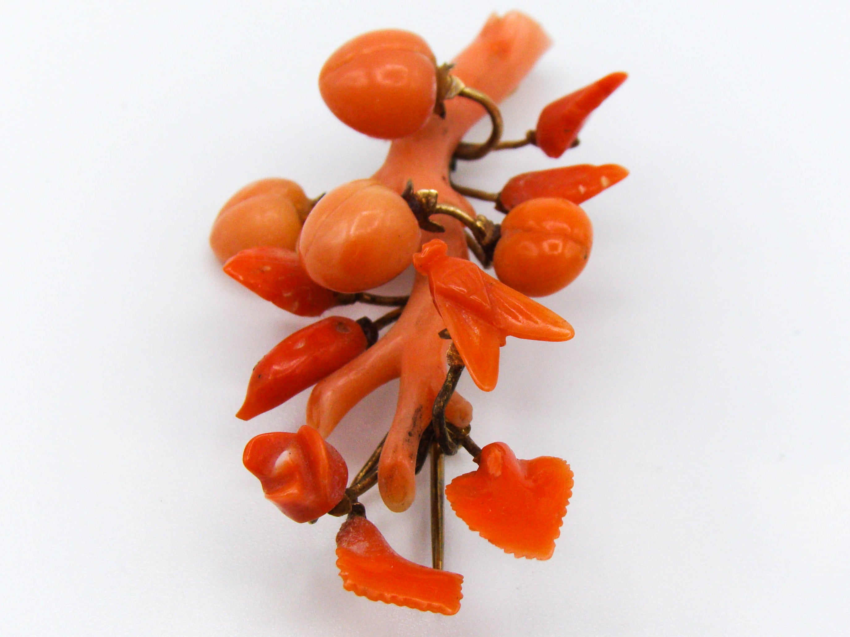 antique coral, natural coral, undyed coral, salmon coral, Italian coral, pacific coral, Sardinian Coral, sea coral, Mediterranean coral, Mediterranean brooch, Mediterranean salmon, handcarved coral, coral brooch, 14 karat gold, salmon brooch