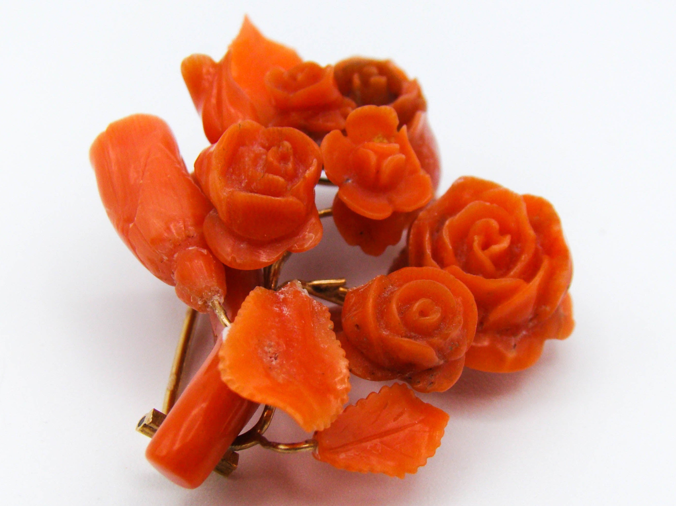 antique coral, natural coral, undyed coral, dark orange coral, Italian coral, pacific coral, Sardinian Coral, sea coral, Mediterranean coral, Mediterranean brooch, Mediterranean orange, coral brooch, handcarved coral, 14 karat gold