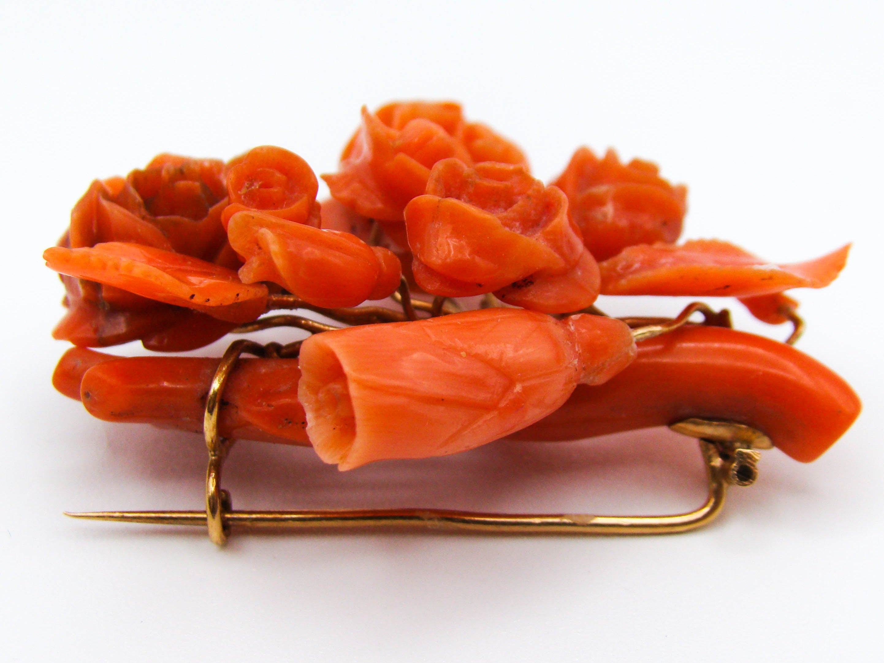 antique coral, natural coral, undyed coral, dark orange coral, Italian coral, pacific coral, Sardinian Coral, sea coral, Mediterranean coral, Mediterranean brooch, Mediterranean orange, coral brooch, handcarved coral, 14 karat gold