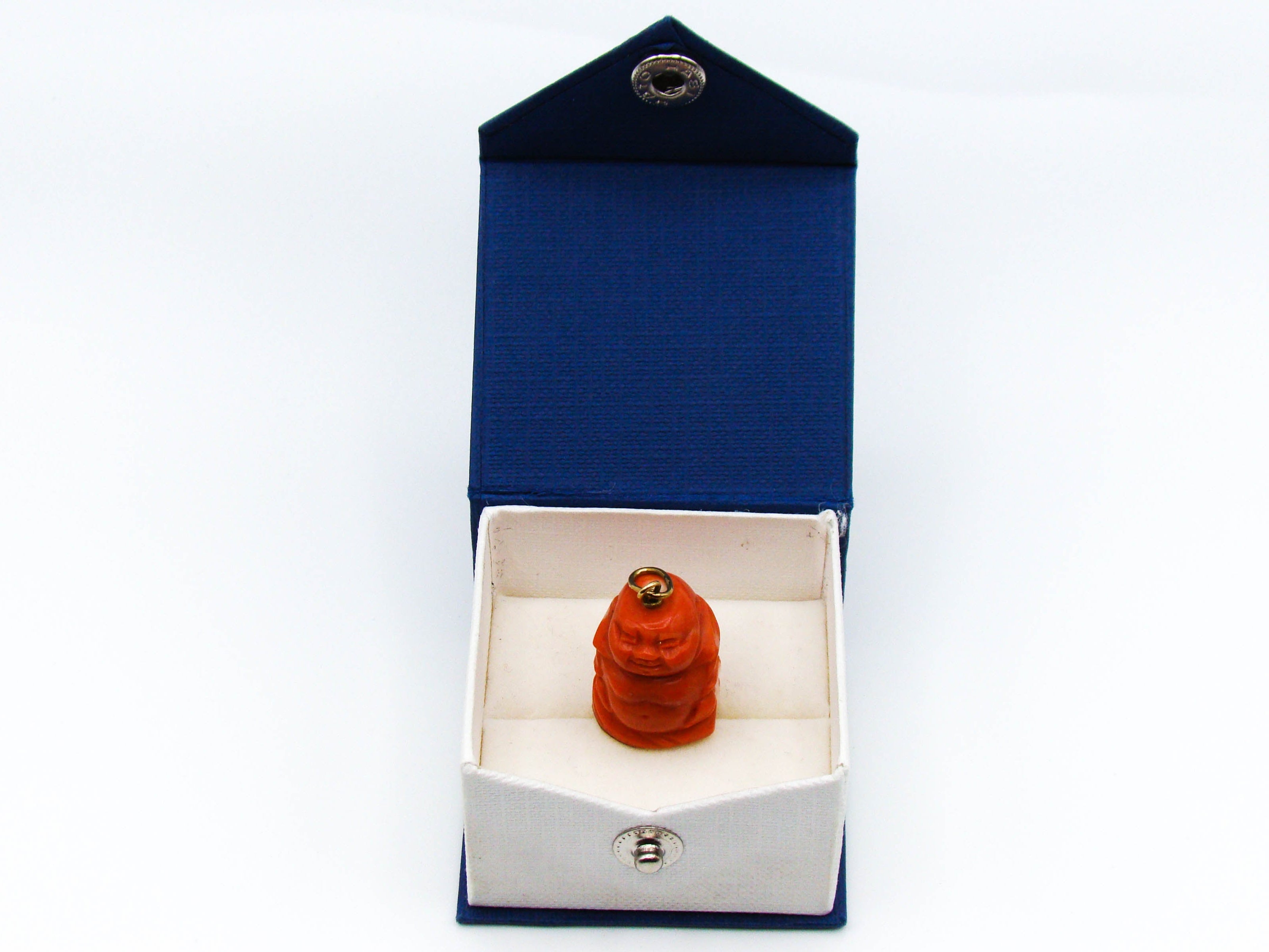 antique coral, natural coral, undyed coral, momo red coral, Italian coral, pacific coral, Sardinian Coral, sea coral, Mediterranean coral, Mediterranean pendant, coral pendant, Mediterranean momo coral, handcarved coral, momo coral, 18 karat Gold