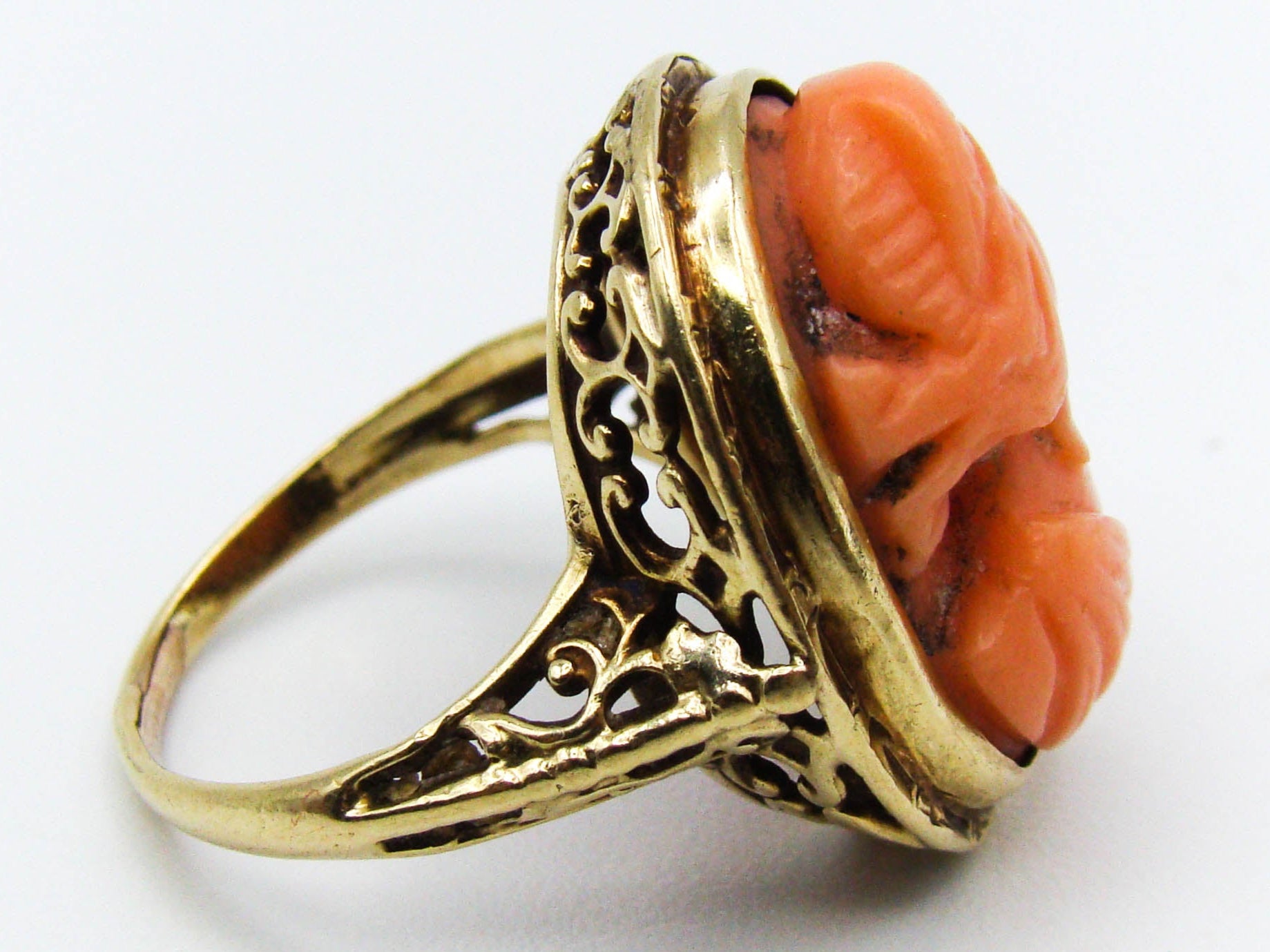 antique coral, natural coral, undyed coral, dark orange coral, Italian coral, pacific coral, Sardinian Coral, sea coral, Mediterranean coral, Mediterranean ring, Mediterranean momo orange ring, orange ring, momo ring, handcarved coral, 14 karat gold