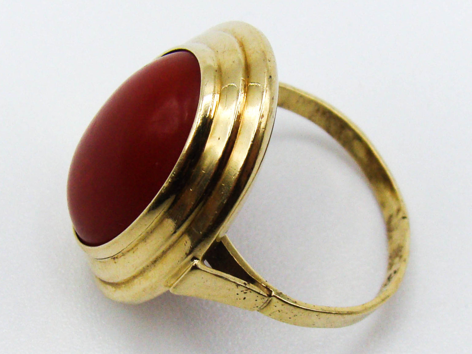antique coral, natural coral, undyed coral, dark red coral, blood red coral, Italian coral, pacific coral, Sardinian Coral, Coral Ring, sea coral, aka coral, Gold 14 Karat