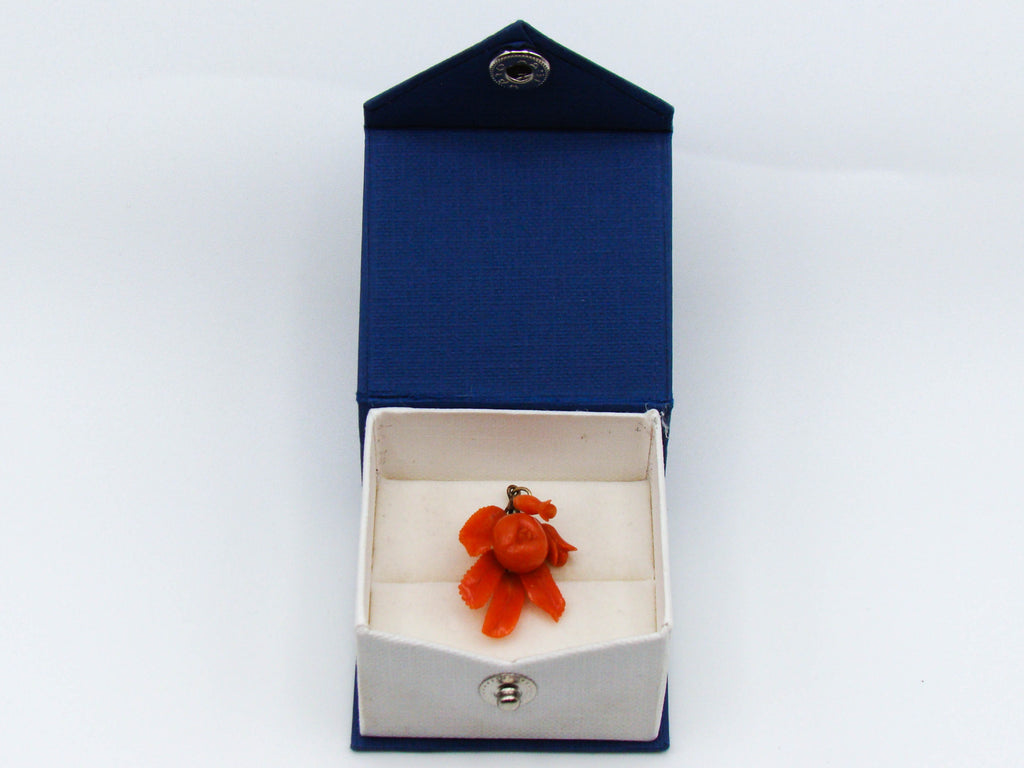 antique coral, natural coral, undyed coral, dark red coral, blood red coral, Italian coral, pacific coral, Sardinian Coral, sea coral, Mediterranean coral, Mediterranean red, Mediterranean pendant, coral pendant, 14 karat gold