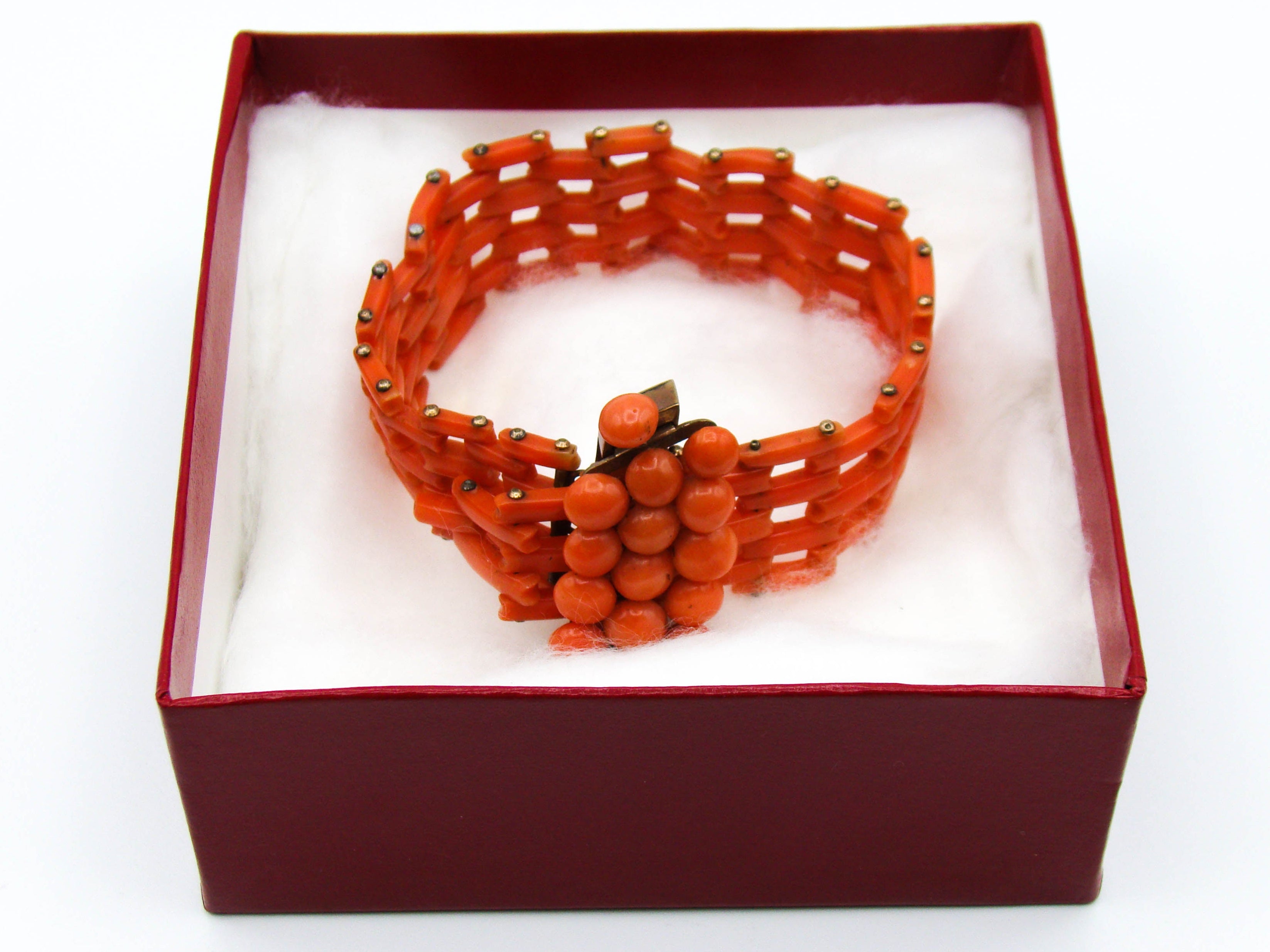 antique coral, natural coral, undyed coral, dark orange coral, Italian coral, pacific coral, Sardinian Coral, sea coral, Mediterranean coral, Mediterranean bracelet, Mediterranean orange, coral bracelet, handcarved coral, 9 karat gold