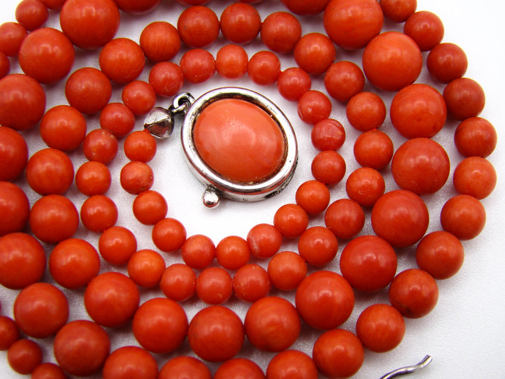 antique coral, natural coral, undyed coral, dark red coral, blood red coral, Italian coral, pacific coral, Sardinian Coral, Coral beads, Coral Rosary beads, Coral chain, Coral necklace, sea coral, aka coral, silver 925 clasp