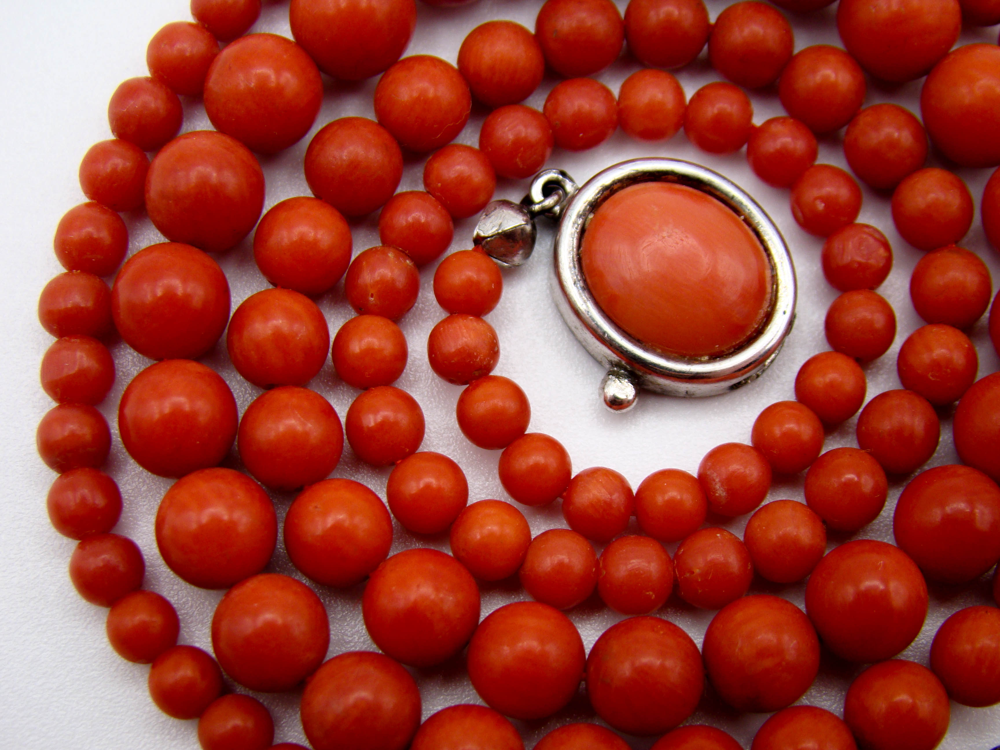 antique coral, natural coral, undyed coral, dark red coral, blood red coral, Italian coral, pacific coral, Sardinian Coral, Coral beads, Coral Rosary beads, Coral chain, Coral necklace, sea coral, aka coral, silver 925 clasp