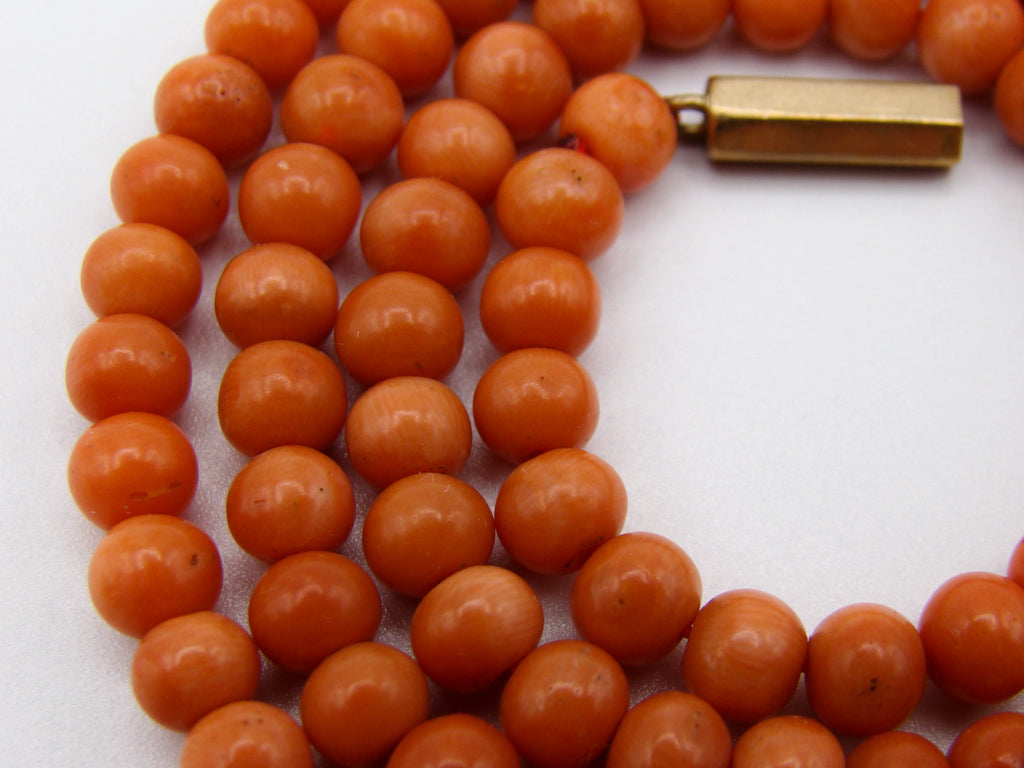 antique coral, natural coral, undyed coral, dark orange coral, Italian coral, pacific coral, Sardinian Coral, sea coral, Mediterranean coral, Mediterranean necklace, Mediterranean chain, coral necklace, handcarved coral, 8 karat gold