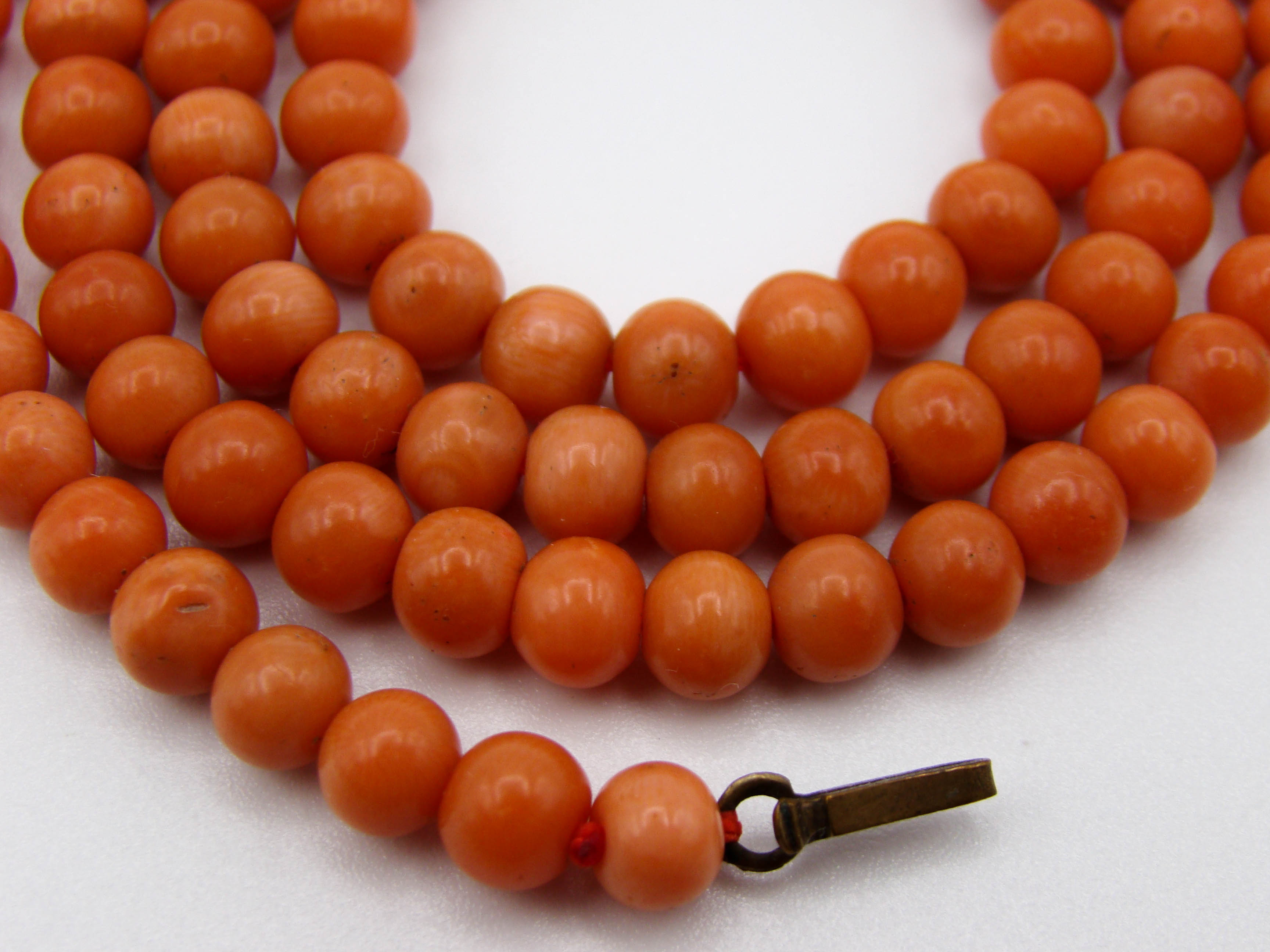 antique coral, natural coral, undyed coral, dark orange coral, Italian coral, pacific coral, Sardinian Coral, sea coral, Mediterranean coral, Mediterranean necklace, Mediterranean chain, coral necklace, handcarved coral, 8 karat gold