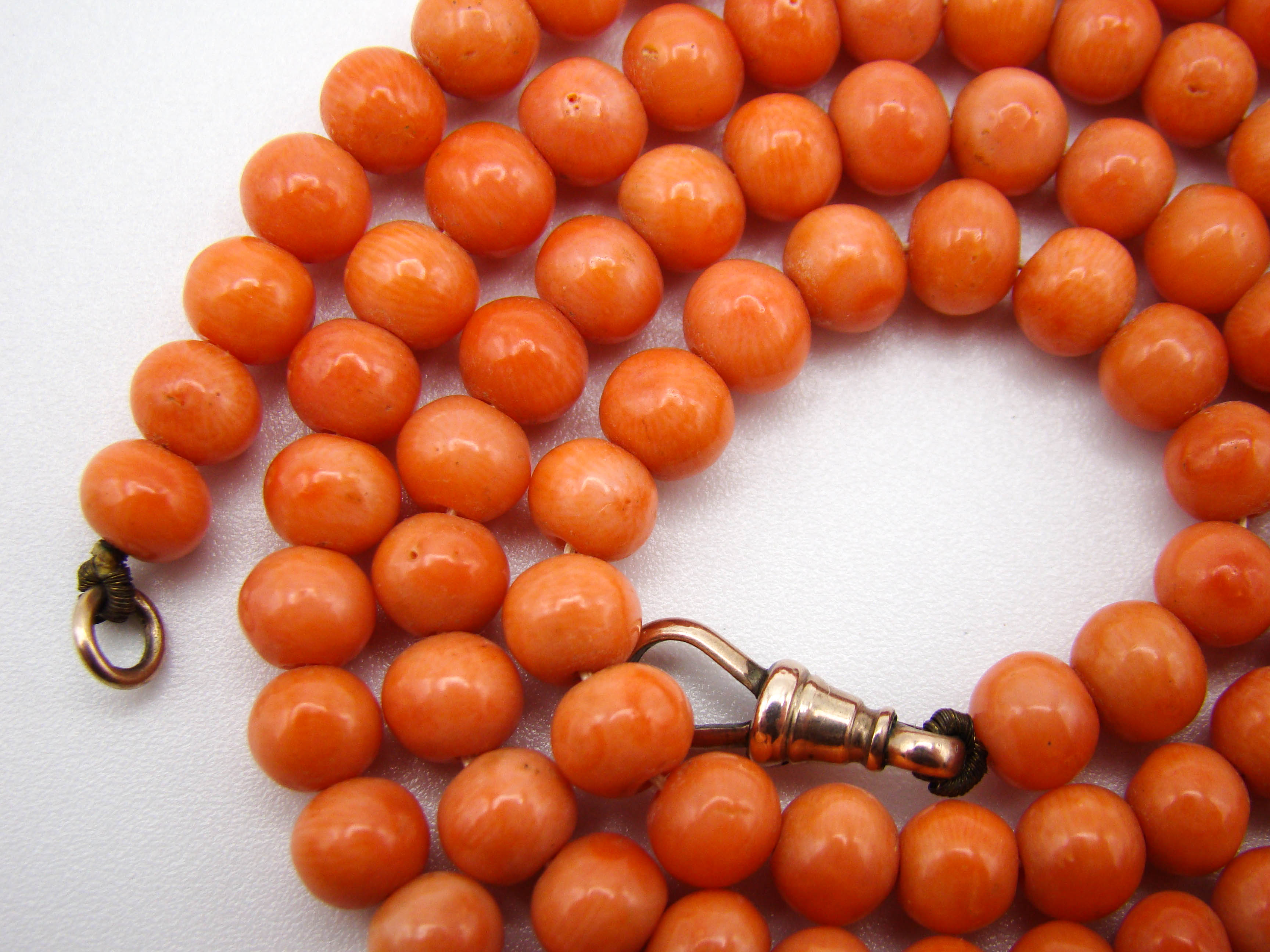 antique coral, natural coral, undyed coral, dark salmon coral, Italian coral, pacific coral, Sardinian Coral, sea coral, Mediterranean necklace, Mediterranean chain, coral necklace, handcarved coral, 9 karat gold