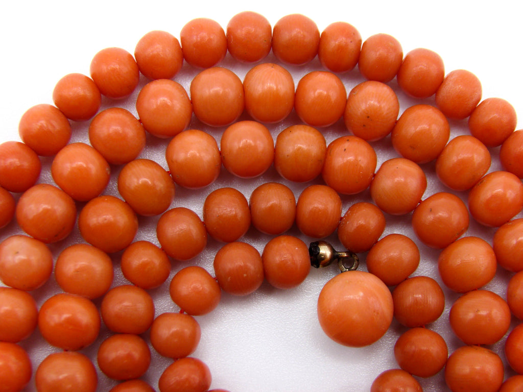 antique coral, natural coral, undyed coral, dark orange coral, Italian coral, pacific coral, Sardinian Coral, sea coral, Mediterranean coral, Mediterranean necklace, Mediterranean chain, coral necklace, handcarved coral, 14 karat gold clasp
