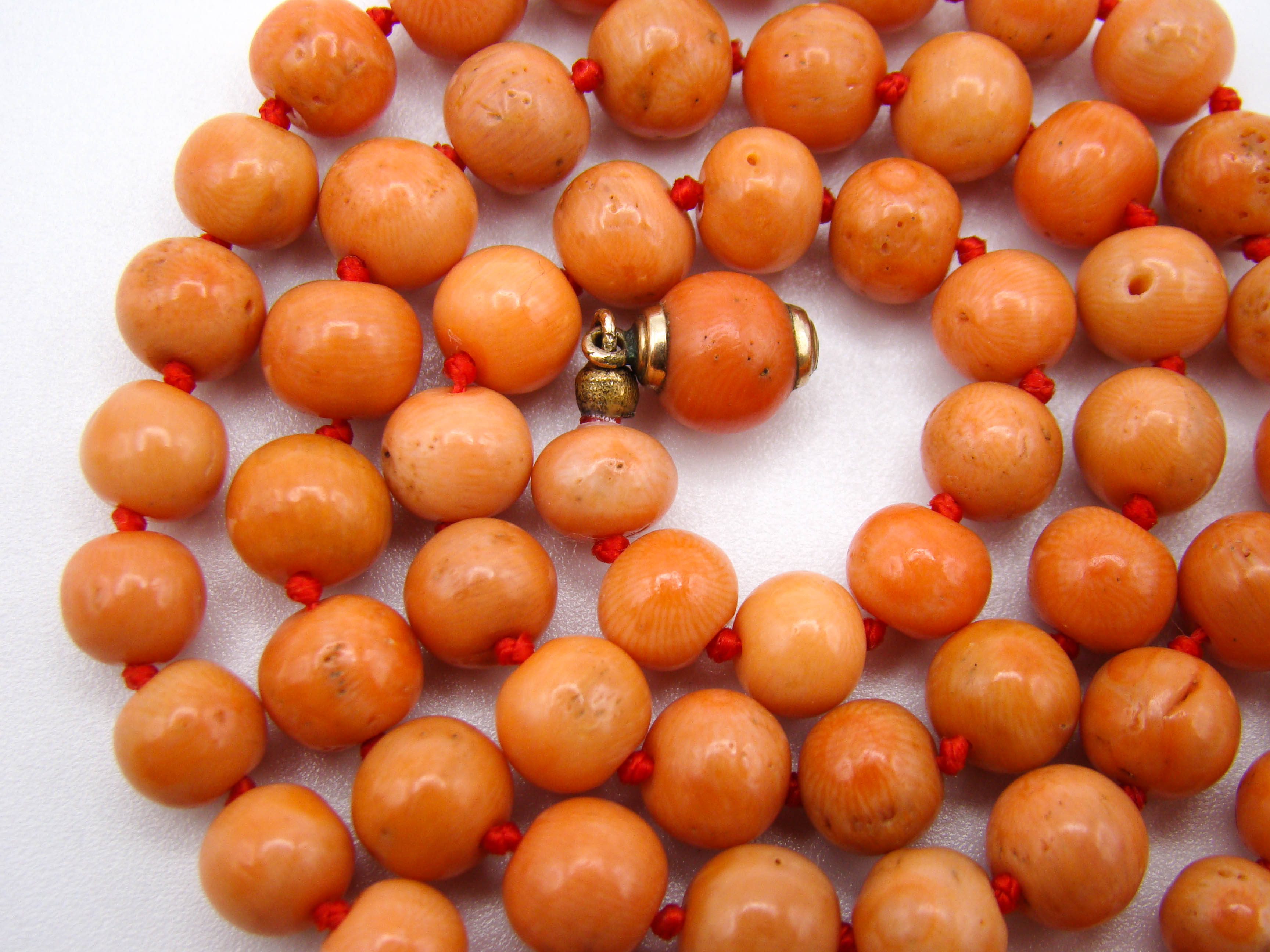 antique coral, natural coral, undyed coral, dark salmon coral, Italian coral, pacific coral, Sardinian Coral, sea coral, Mediterranean necklace, Mediterranean chain, coral necklace, handcarved coral, 9 karat gold