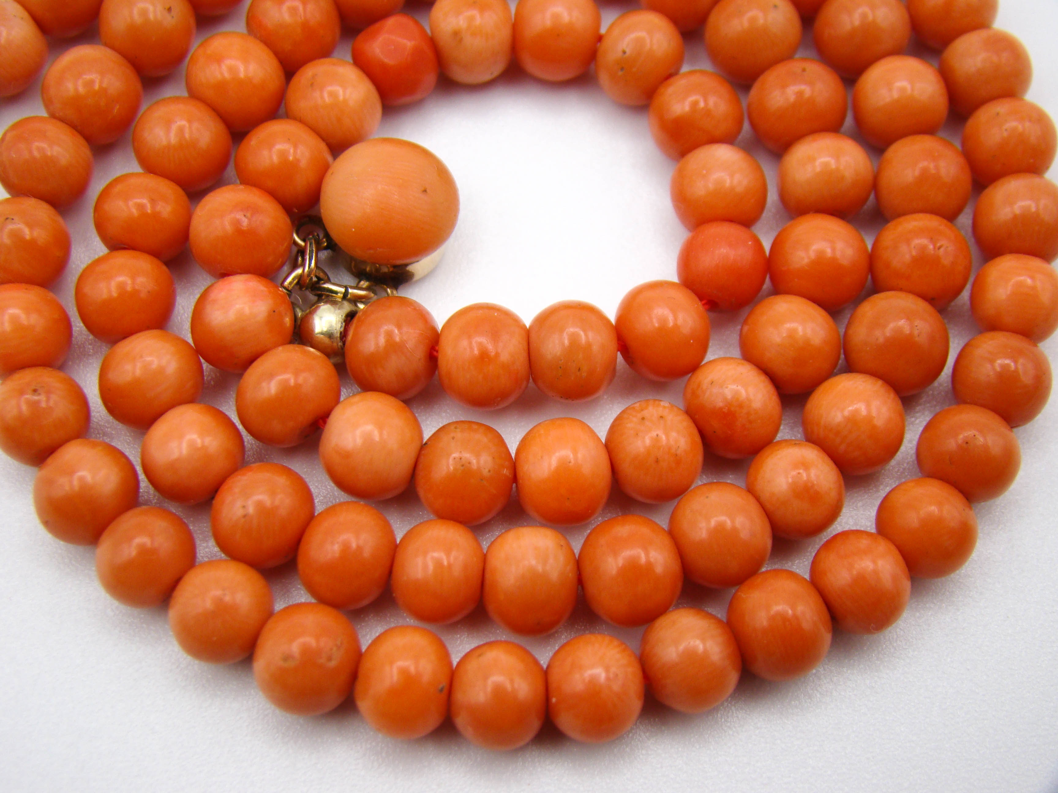 antique coral, natural coral, undyed coral, dark salmon coral, Italian coral, pacific coral, Sardinian Coral, sea coral, Mediterranean necklace, Mediterranean chain, coral necklace, handcarved coral, 14 karat gold
